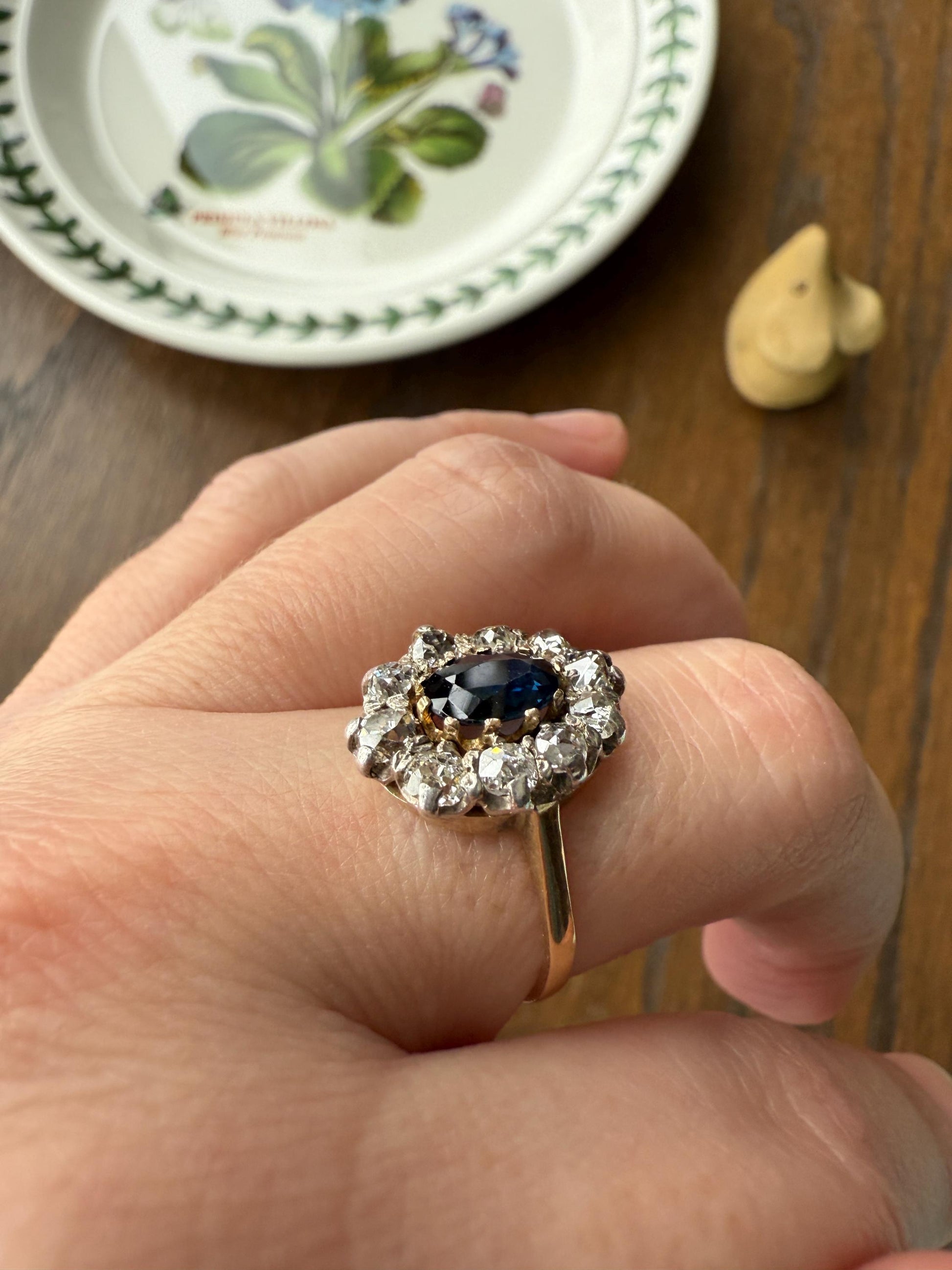 Vintage Natural SAPPHIRE Blue Antique 1.25 Carat Tdw Old Mine Cut DIAMOND Chunky Halo Ring 18k Gold 1.25Ctw OMC