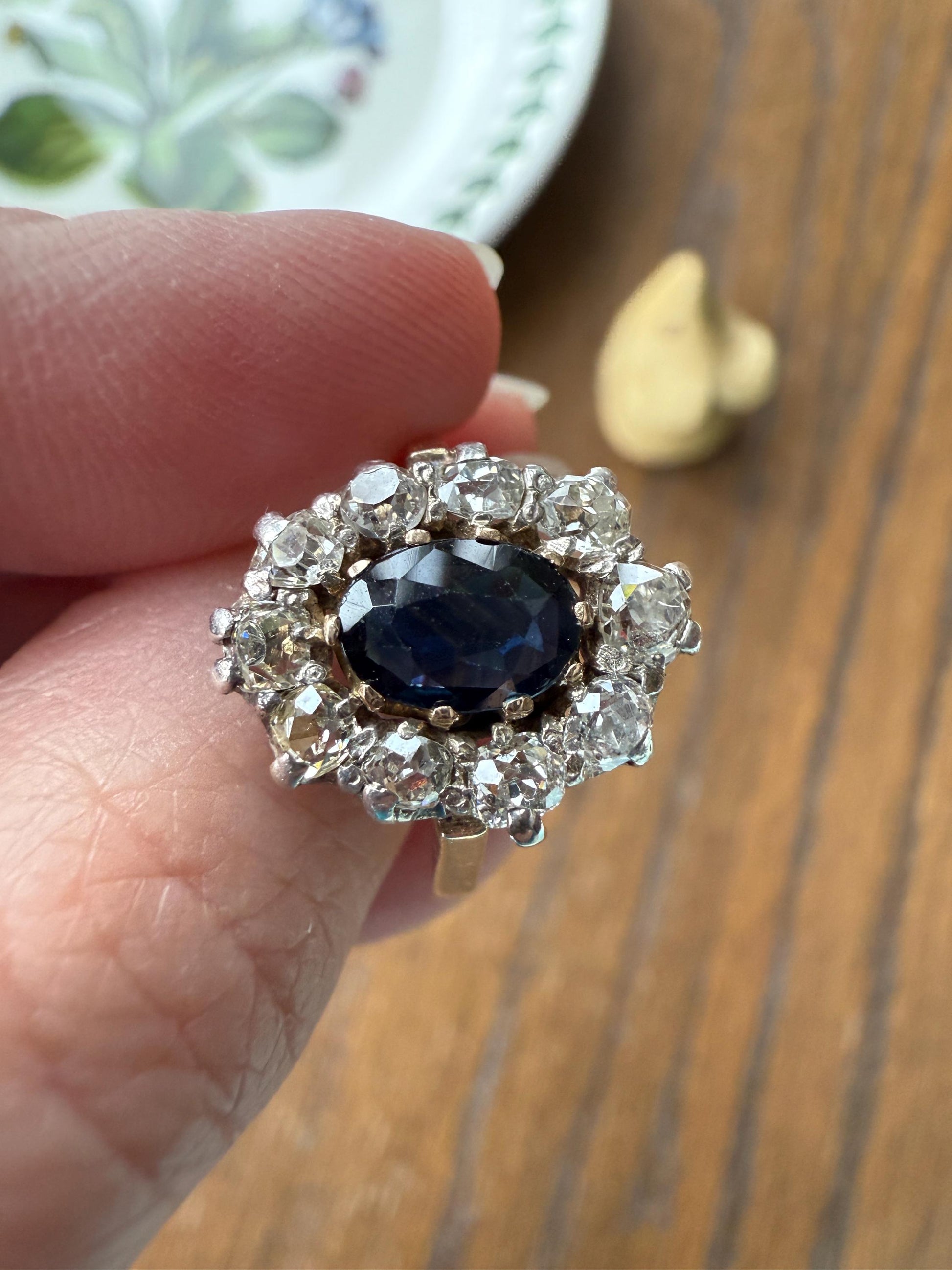 Vintage Natural SAPPHIRE Blue Antique 1.25 Carat Tdw Old Mine Cut DIAMOND Chunky Halo Ring 18k Gold 1.25Ctw OMC