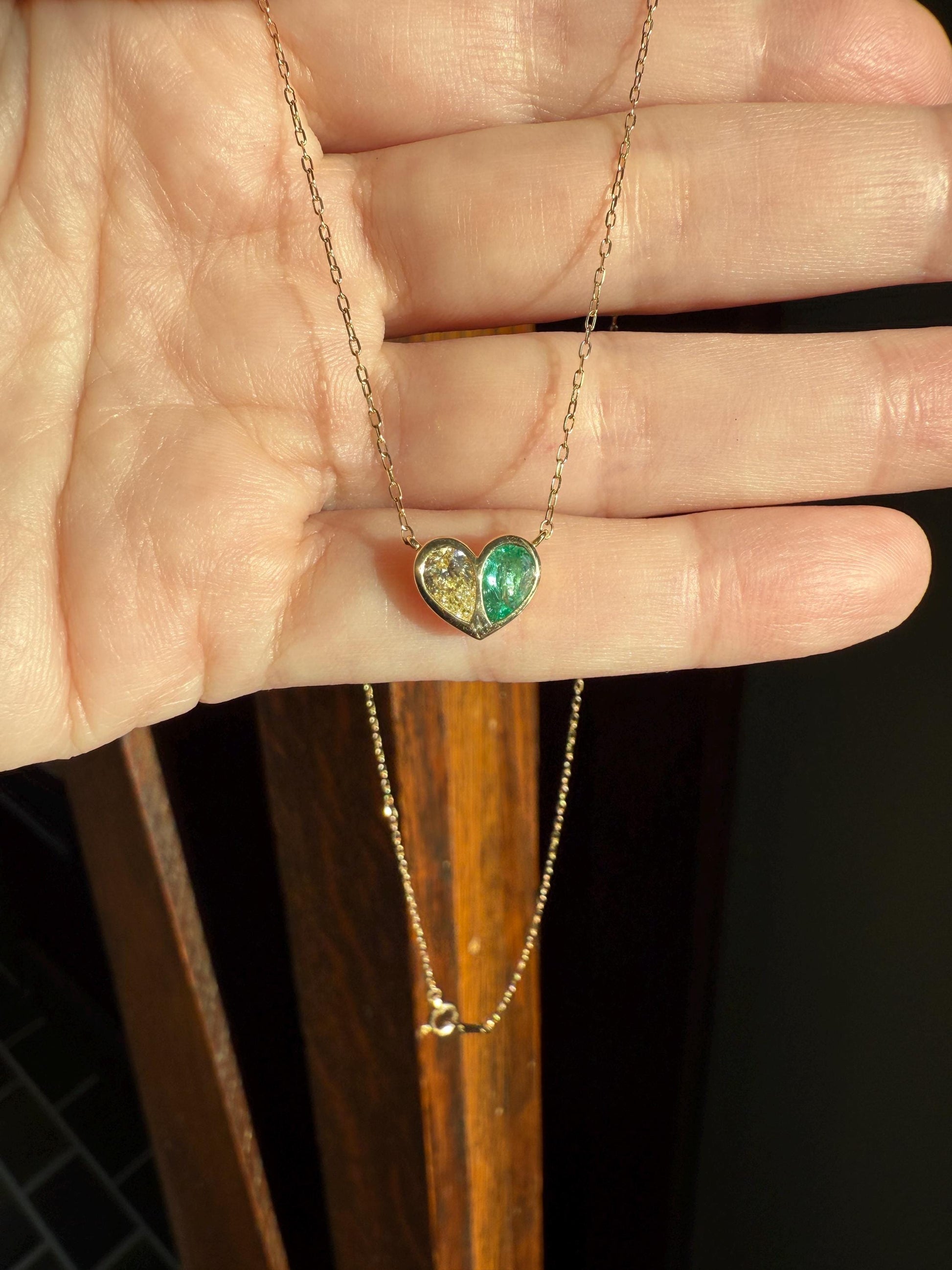Vintage 18k Gold Fancy Light Yellow PEAR Diamond Natural EMERALD Heart Pendant Toi et Moi Necklace Green Figural Sparkle Fixed Chain