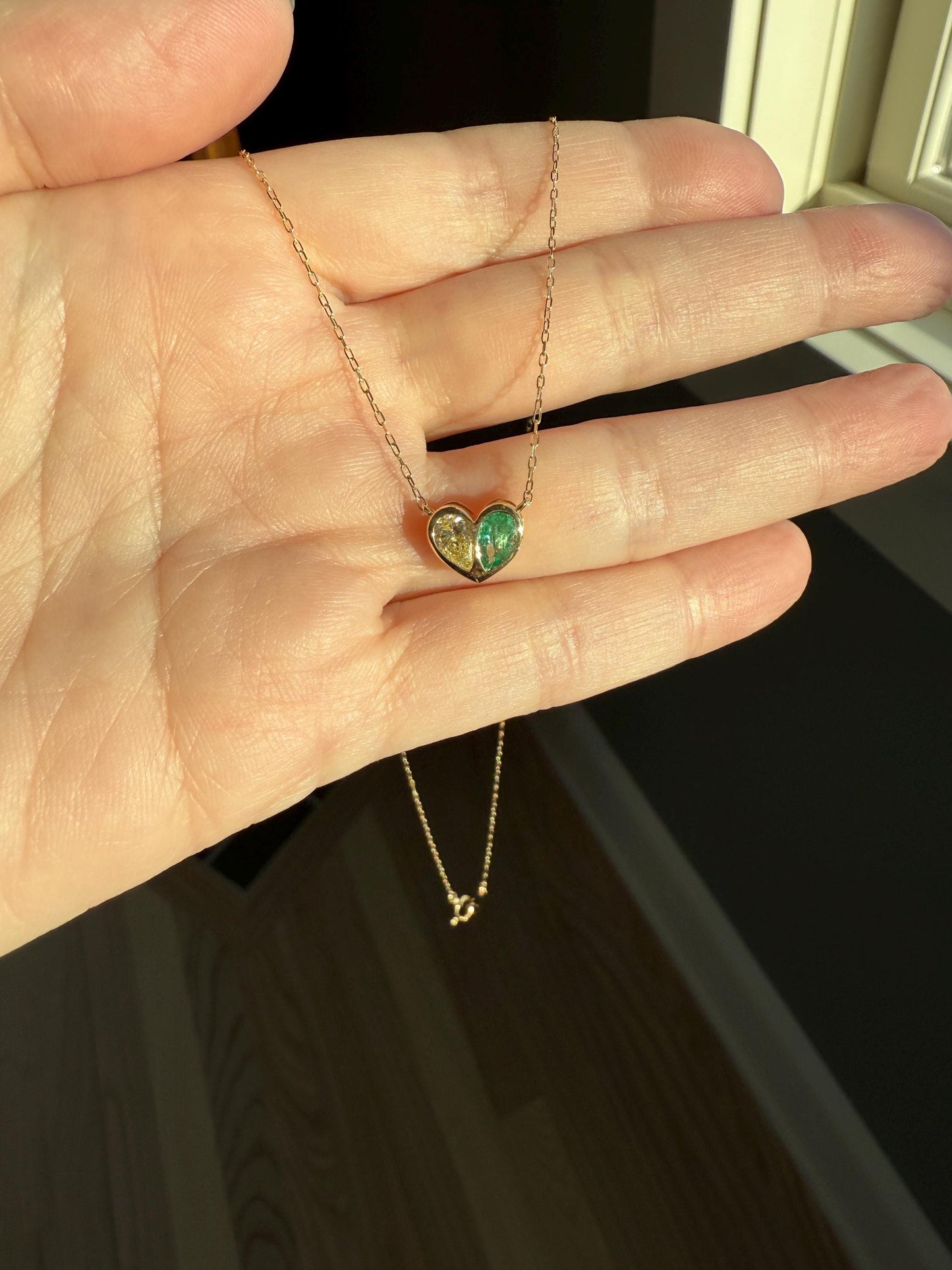 Vintage 18k Gold Fancy Light Yellow PEAR Diamond Natural EMERALD Heart Pendant Toi et Moi Necklace Green Figural Sparkle Fixed Chain