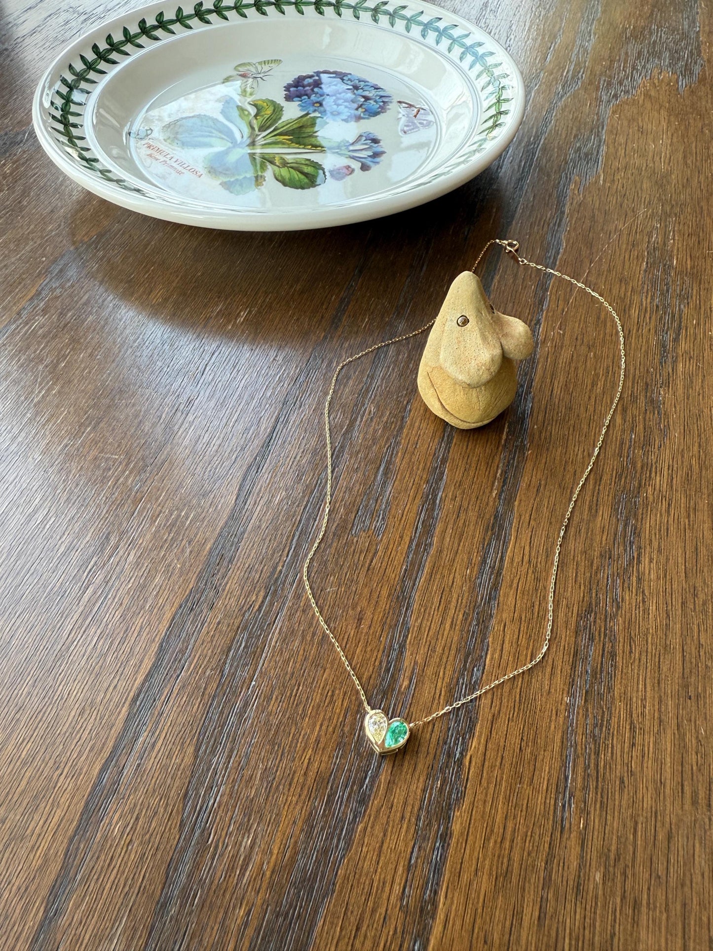 Vintage 18k Gold Fancy Light Yellow PEAR Diamond Natural EMERALD Heart Pendant Toi et Moi Necklace Green Figural Sparkle Fixed Chain