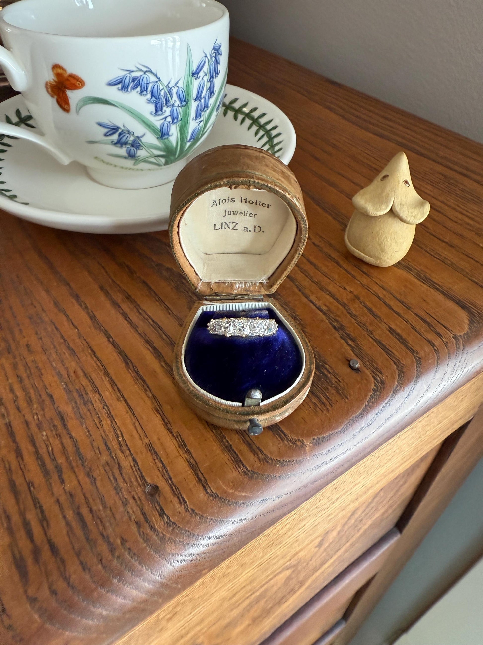 Antique 1.5 Carat Old Mine Cut DIAMOND 5 Five Stone Band Ring 18k Gold Rose Cut Spacers Gemset Prongs Scrolled Victorian Romantic Gift