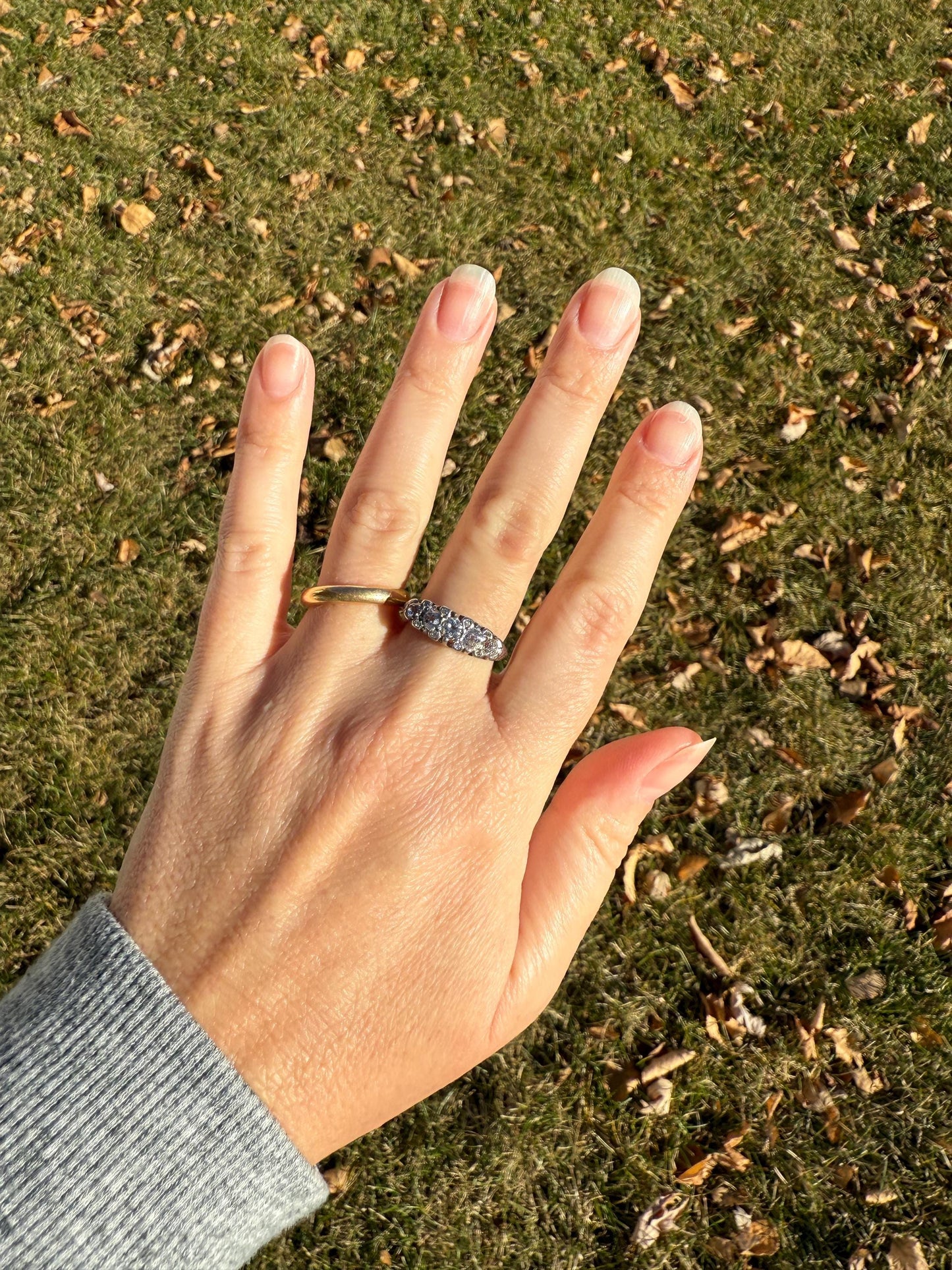 Antique One Carat Old Mine Cut DIAMOND 5 Five Stone Band Ring Platinum Rose Cut Spacers Gemset Prongs Scrolled French Edwardian