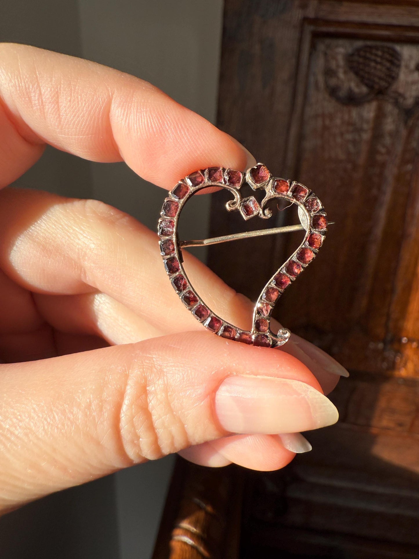 Georgian Antique Crowned WITCH'S HEART Flat Cut Garnet Figural 9k Gold Brooch Pendant Charm Holder Extender Connector Romantic Gift