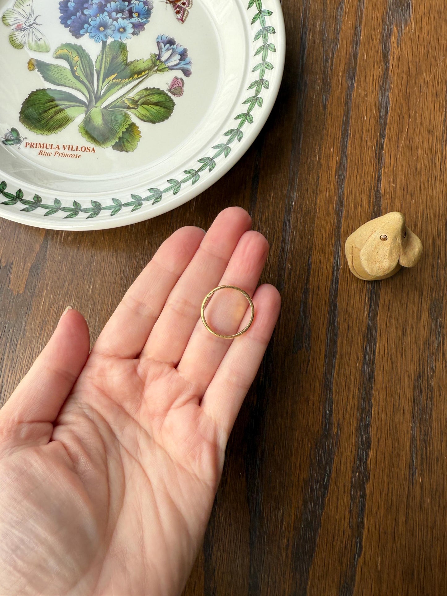 Victorian Engraved Antique Wedding Band Vertical Edge Engraving Flat Side Ornate Swirl Stacker 18k Gold Solid Ring