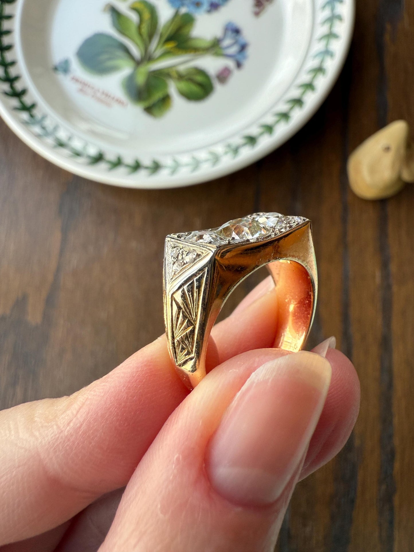 HEAVY French Antique 2 CARATS Old Mine Cut DIAMOND Chunky Tank Ring 14.6g 18k Gold Engraved Flared Geometric Rectangular Art Deco Omc