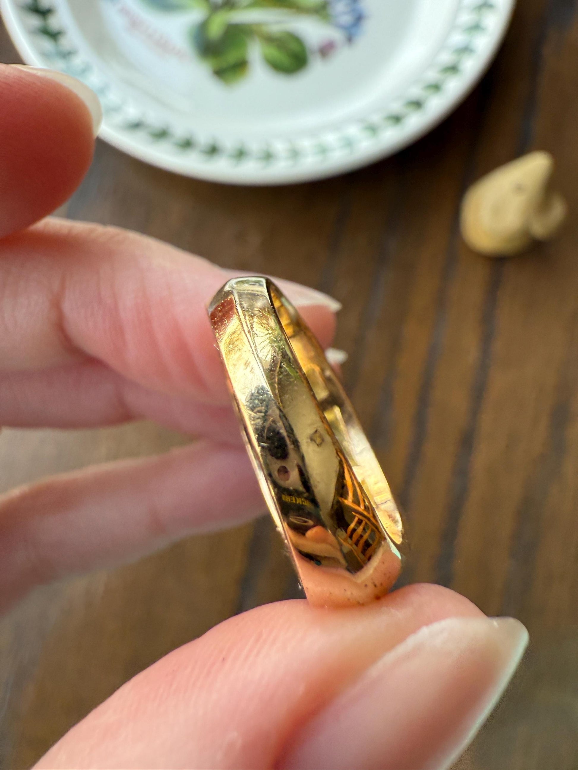 HEAVY French Antique 2 CARATS Old Mine Cut DIAMOND Chunky Tank Ring 14.6g 18k Gold Engraved Flared Geometric Rectangular Art Deco Omc