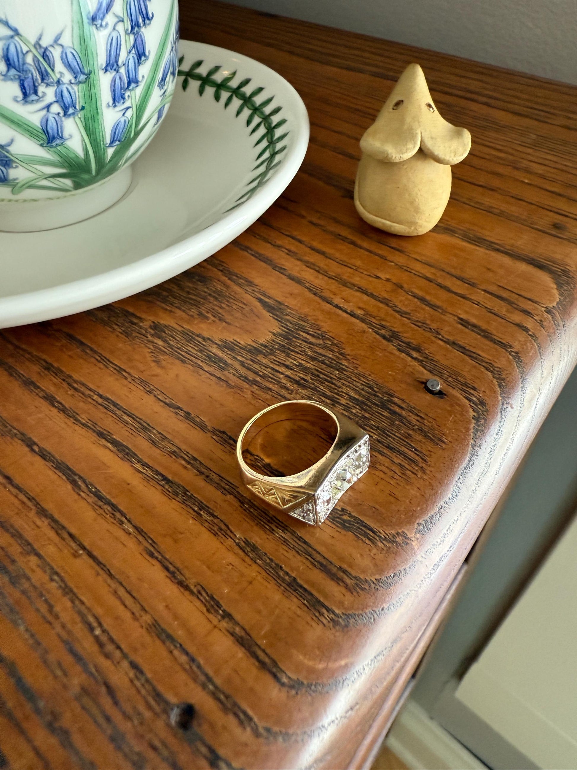 HEAVY French Antique 2 CARATS Old Mine Cut DIAMOND Chunky Tank Ring 14.6g 18k Gold Engraved Flared Geometric Rectangular Art Deco Omc