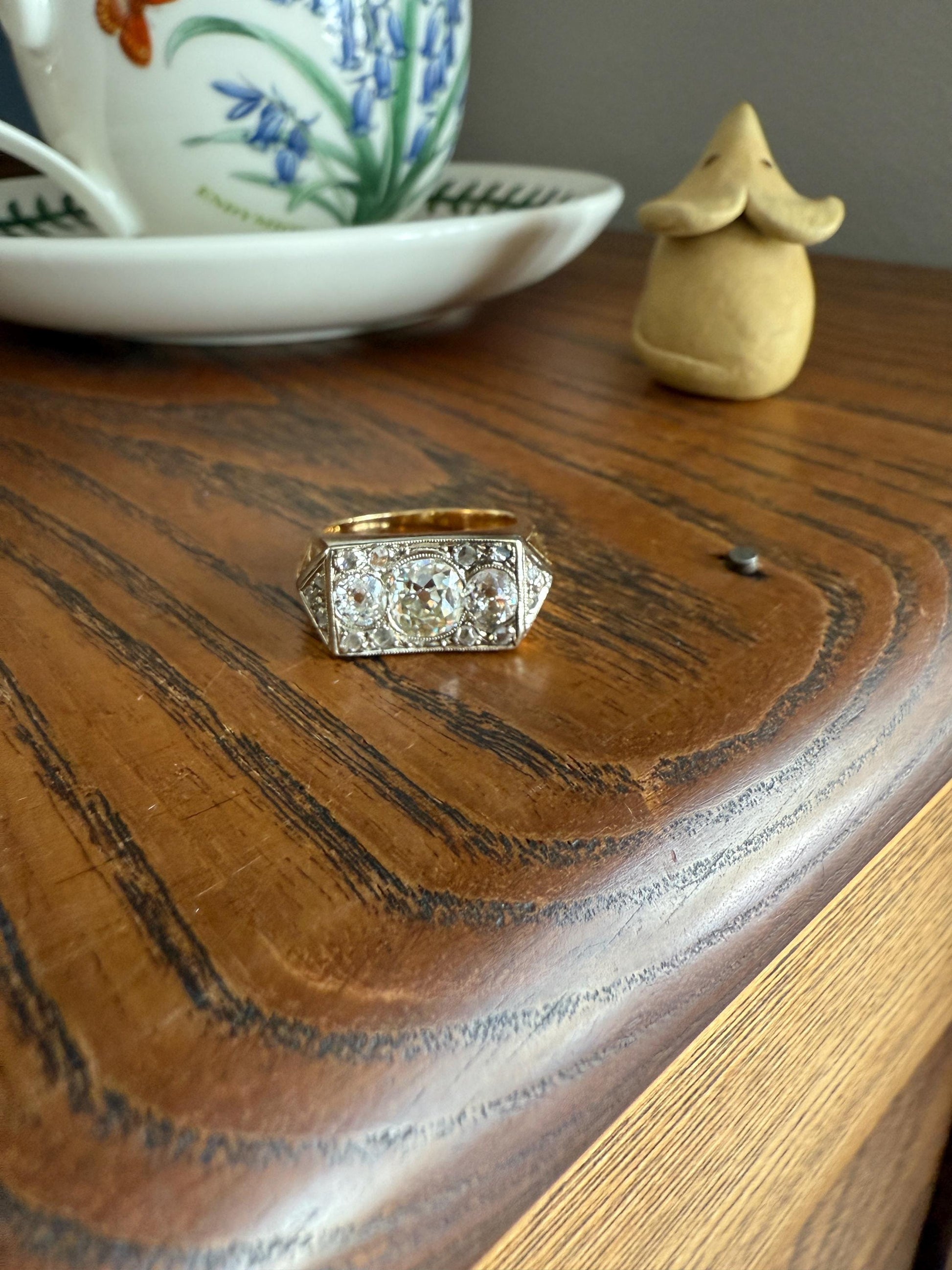 HEAVY French Antique 2 CARATS Old Mine Cut DIAMOND Chunky Tank Ring 14.6g 18k Gold Engraved Flared Geometric Rectangular Art Deco Omc