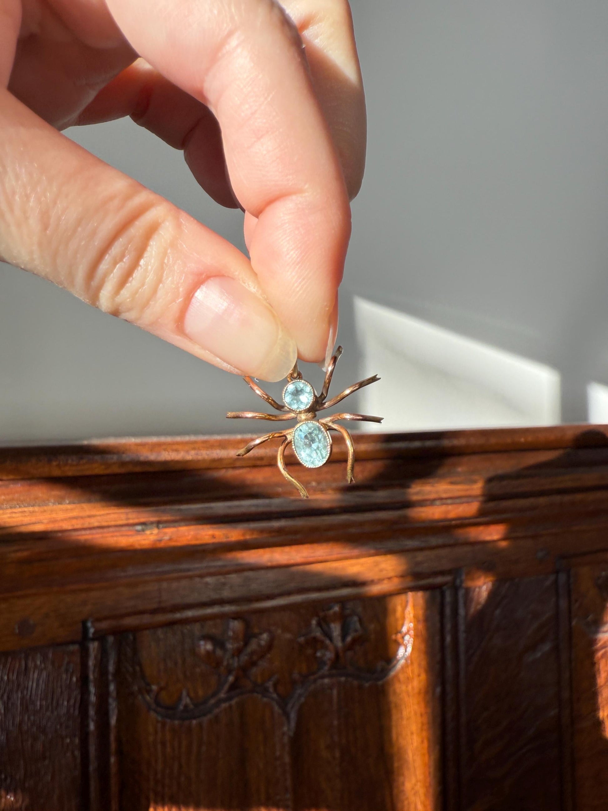 SPIDER Victorian Antique Figural 10k Gold Light Blue Paste Aquamarine Pendant Bugs Insects