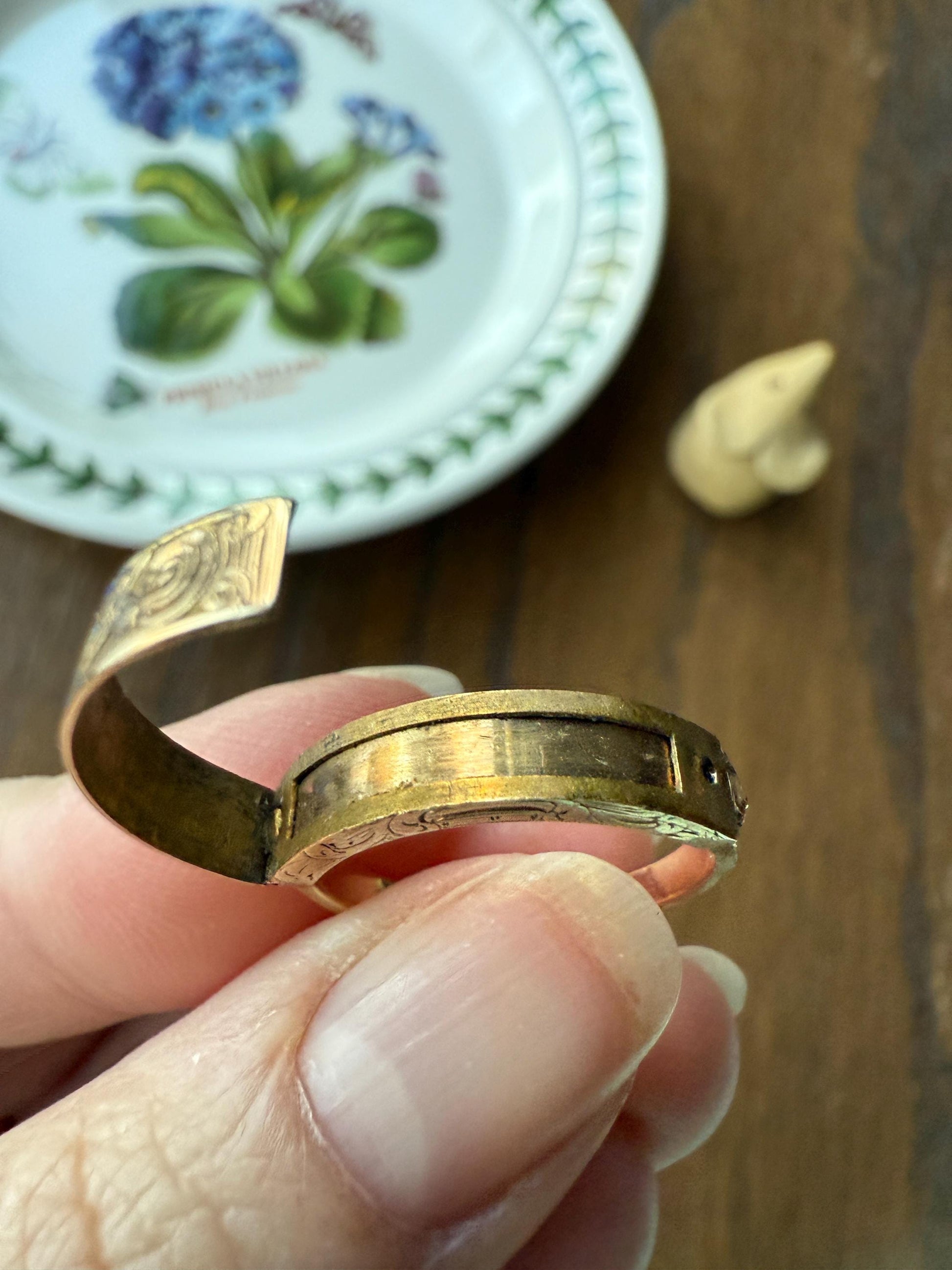 LOCKET RING 14k Gold Victorian Engraved Antique Opening Stacker Band Ornate Enamel Secret Hidden Compartment