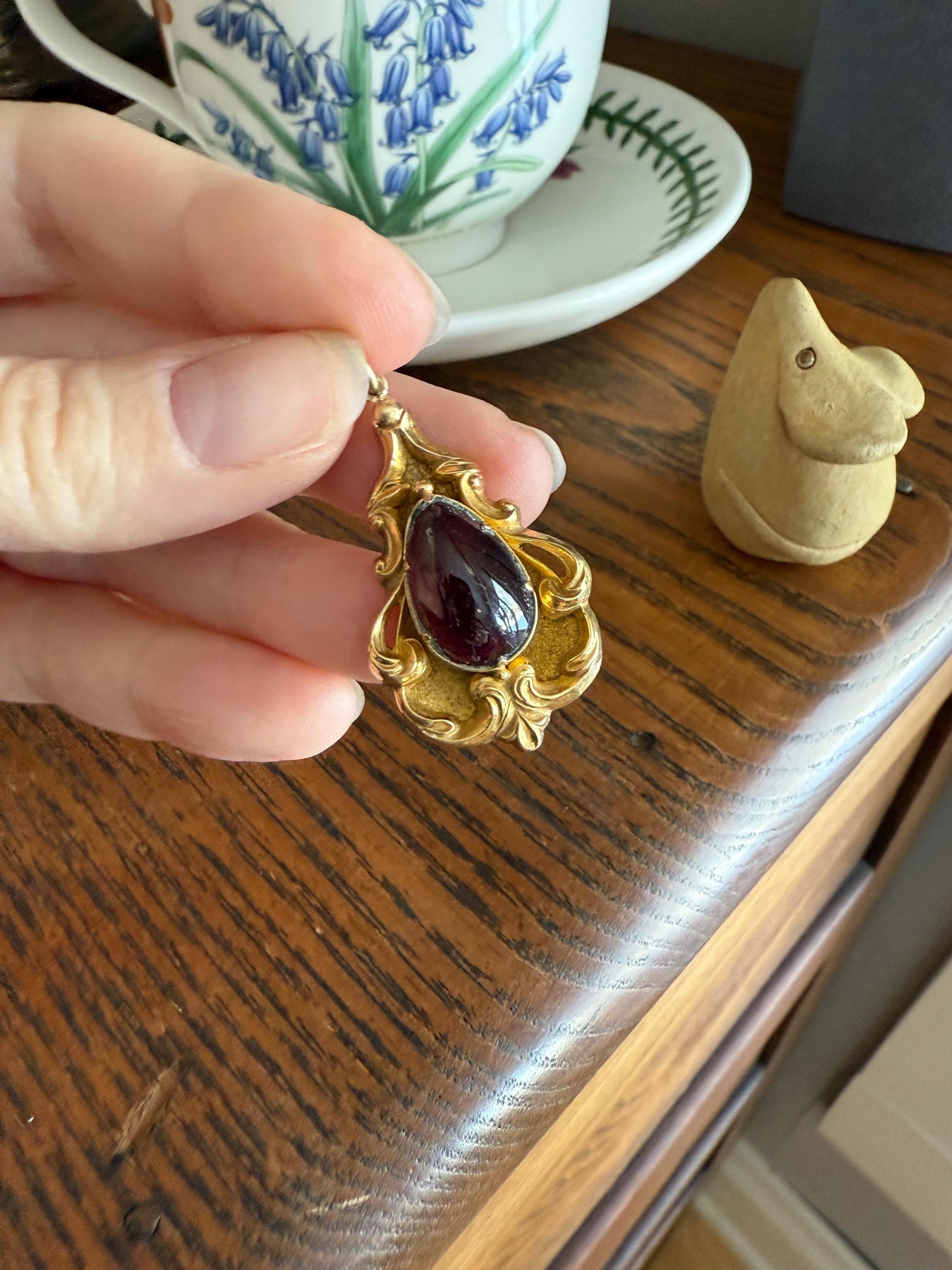 Juicy Victorian Antique Crimson Red Pear Natural Garnet 18k Gold Scrolled Teardrop Pendant Ornate Inner Glow