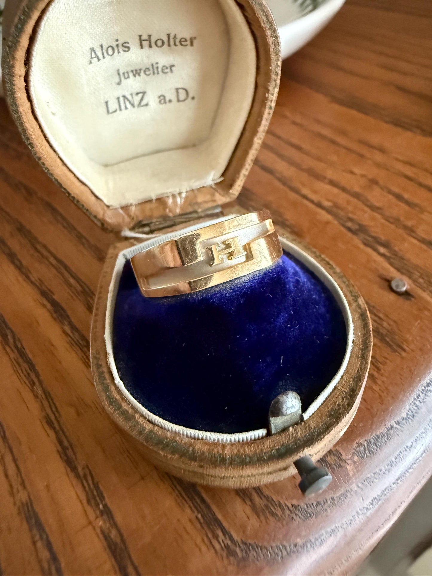 Vintage LETTER H Initial Signet Ring Chunky French 6.2g 18k Gold Geometric Linear Man Cigar Band Unisex Art Deco Antique