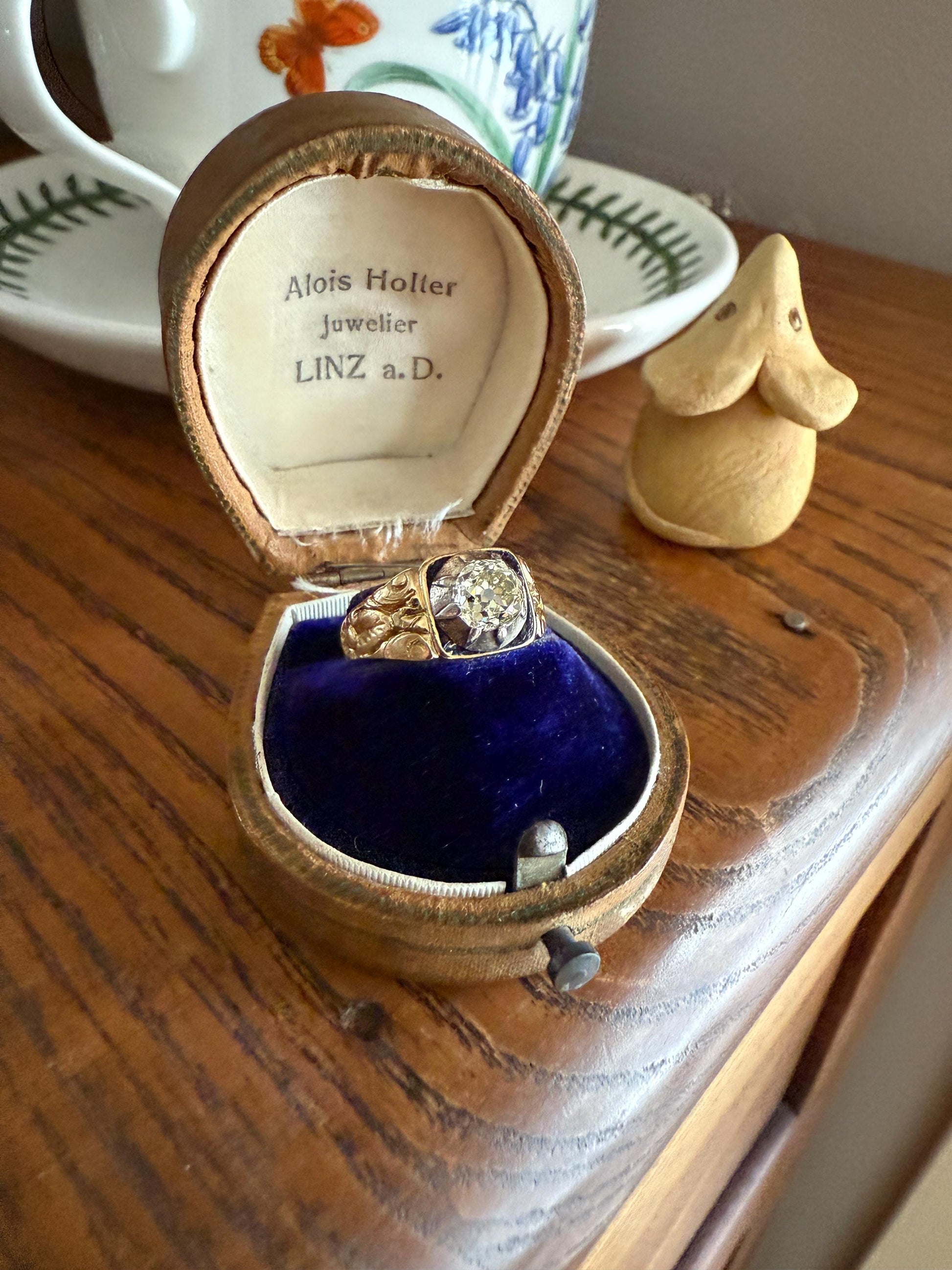 Chunky One Carat Old Mine Cut DIAMOND Solitaire Georgian to Early Victorian Open Back Antique 18k Gold Silver Collet Ornate Stacker OMC