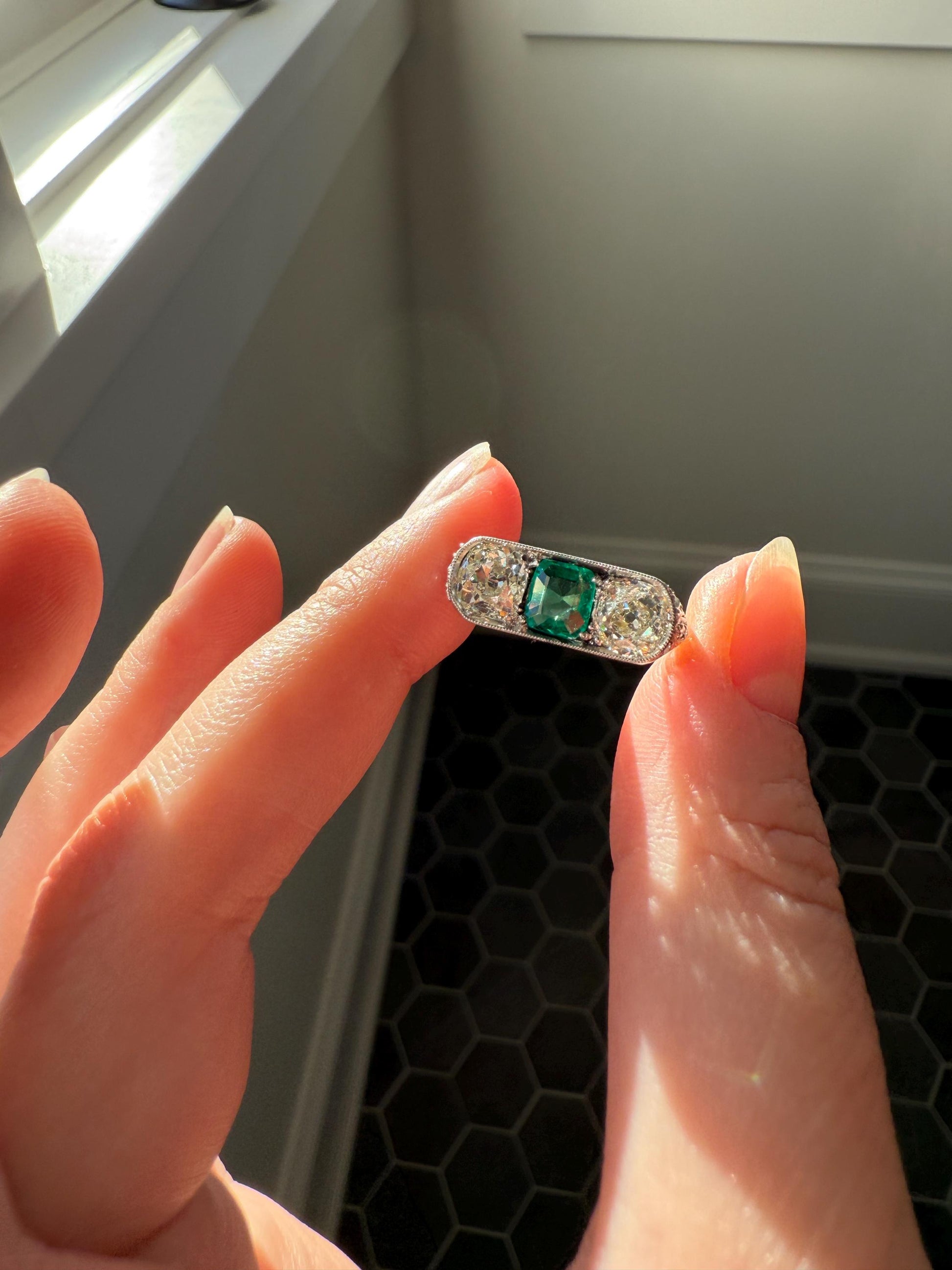 Special Antique Natural Emerald 2 Carats Old Mine Cut DIAMOND Three Stone Ring Boxed Platinum Green Art Deco Ornate Filigree Stacker