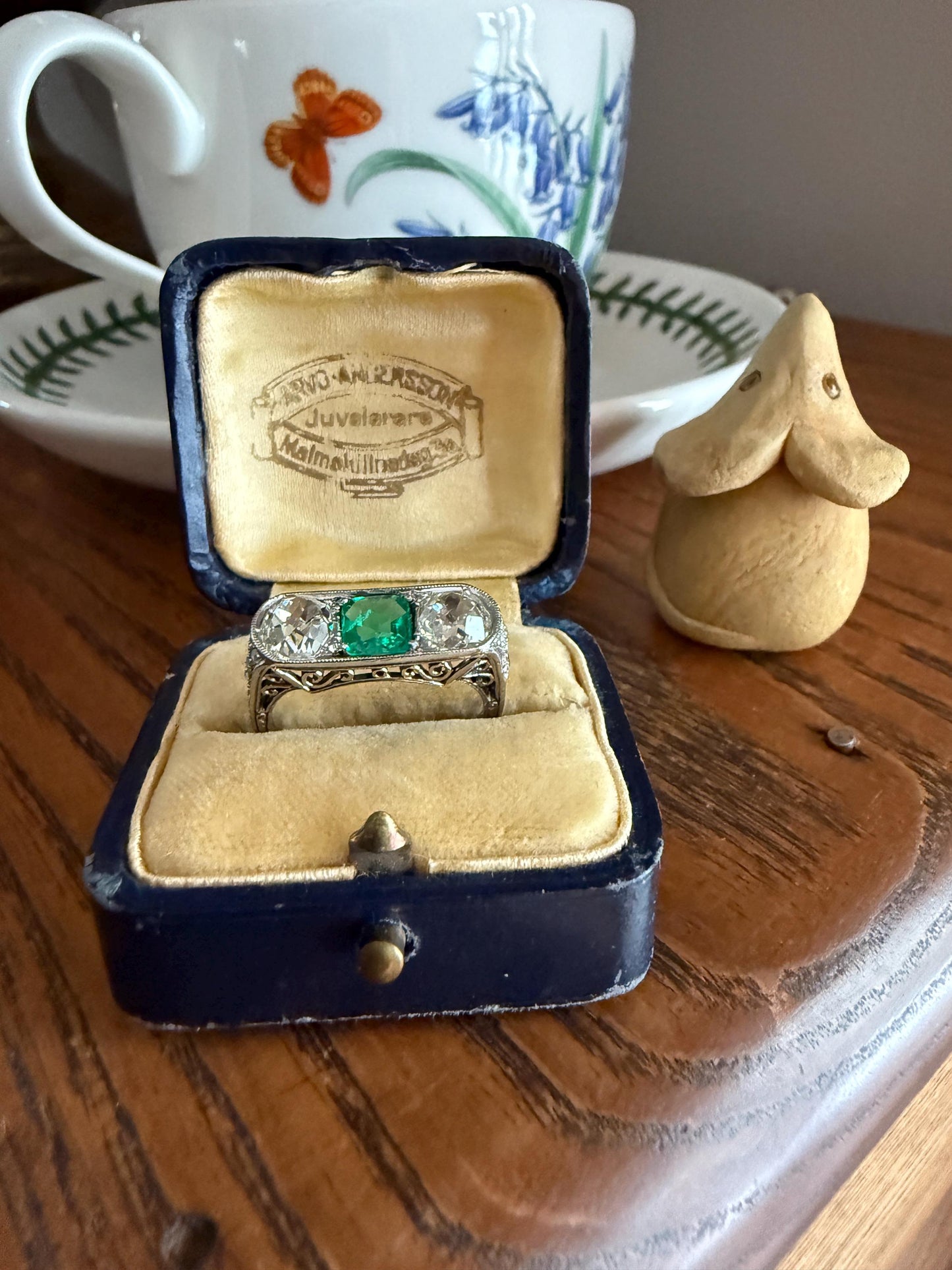 Special Antique Natural Emerald 2 Carats Old Mine Cut DIAMOND Three Stone Ring Boxed Platinum Green Art Deco Ornate Filigree Stacker