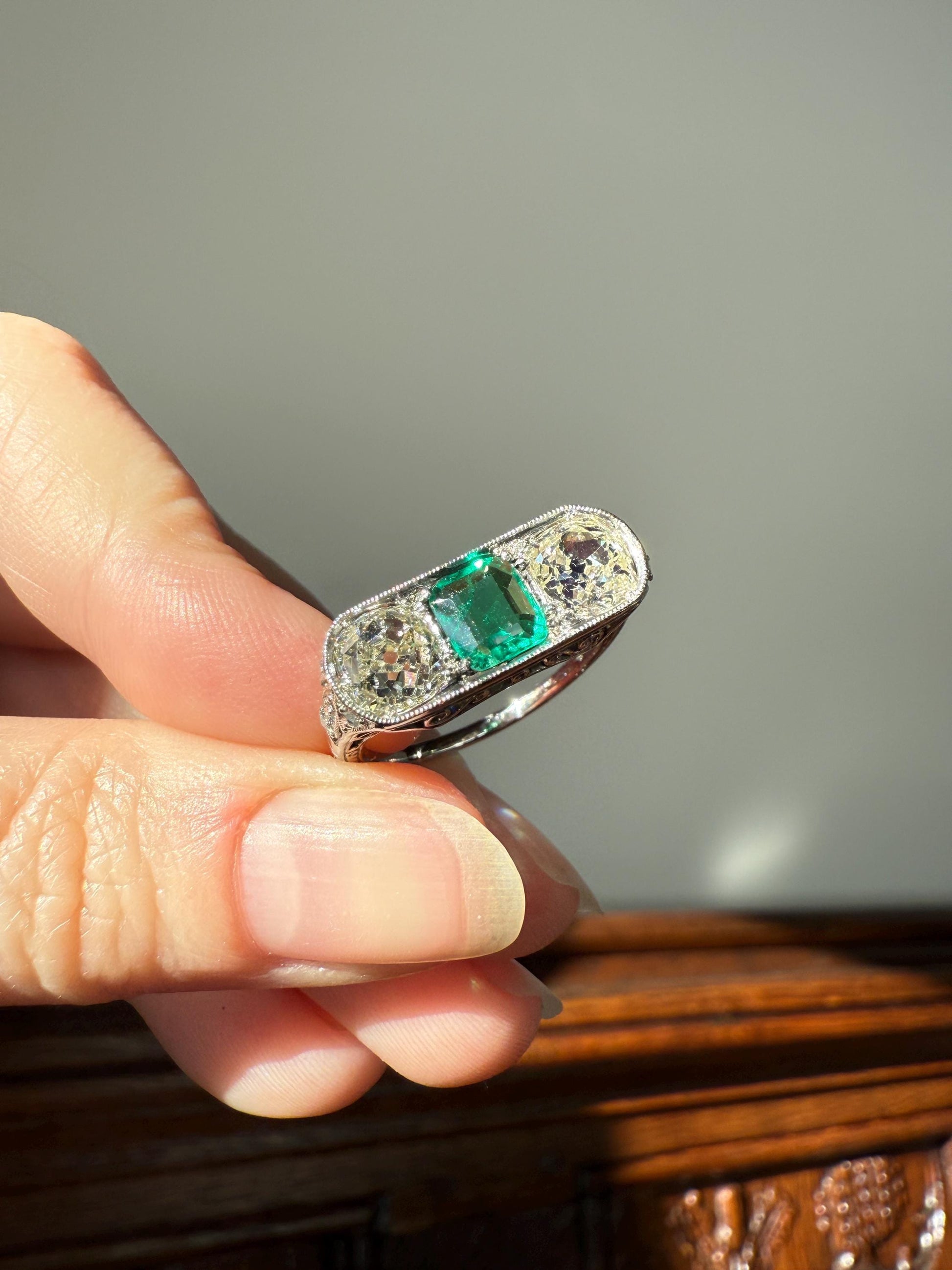 Special Antique Natural Emerald 2 Carats Old Mine Cut DIAMOND Three Stone Ring Boxed Platinum Green Art Deco Ornate Filigree Stacker