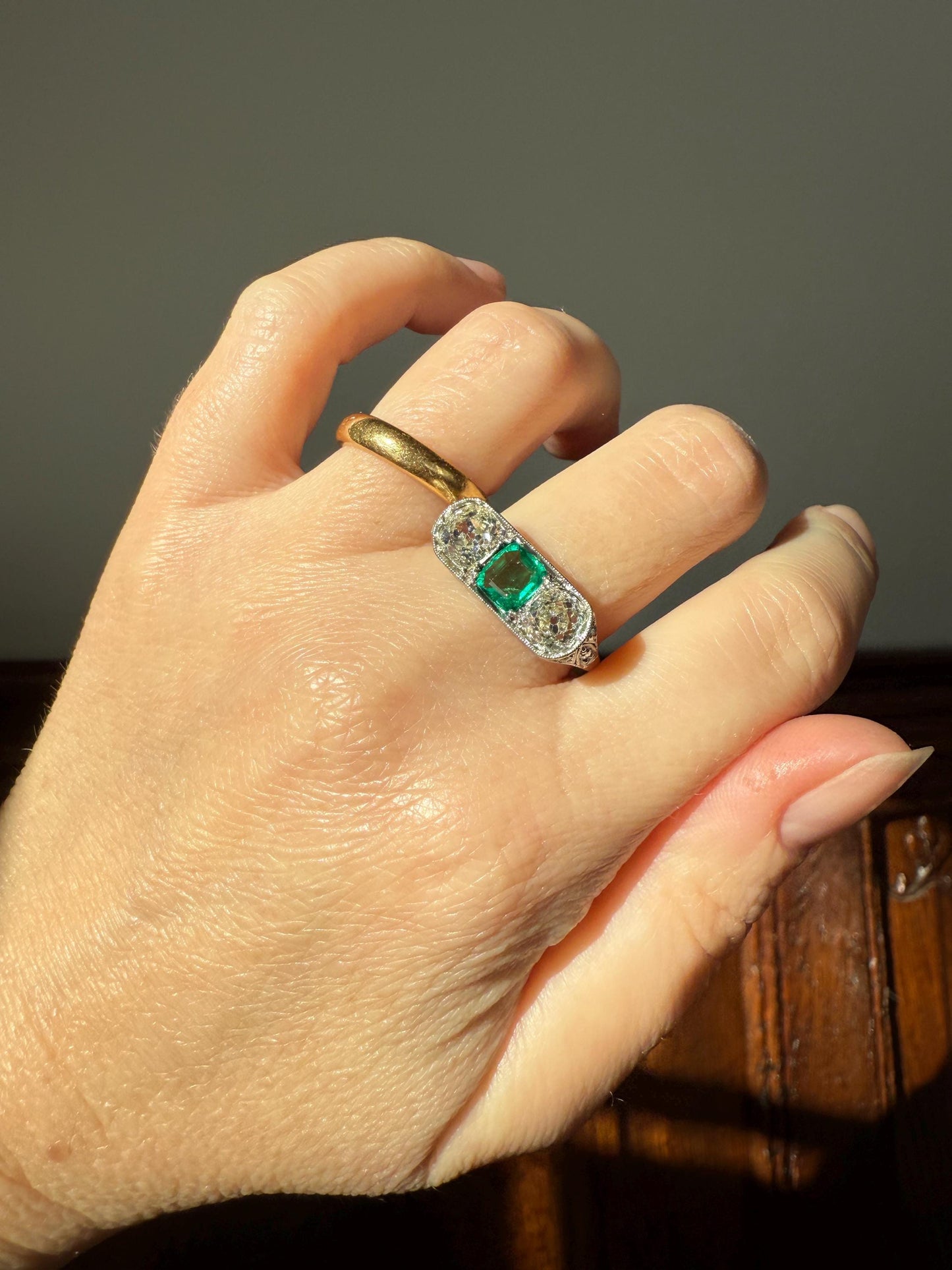Special Antique Natural Emerald 2 Carats Old Mine Cut DIAMOND Three Stone Ring Boxed Platinum Green Art Deco Ornate Filigree Stacker