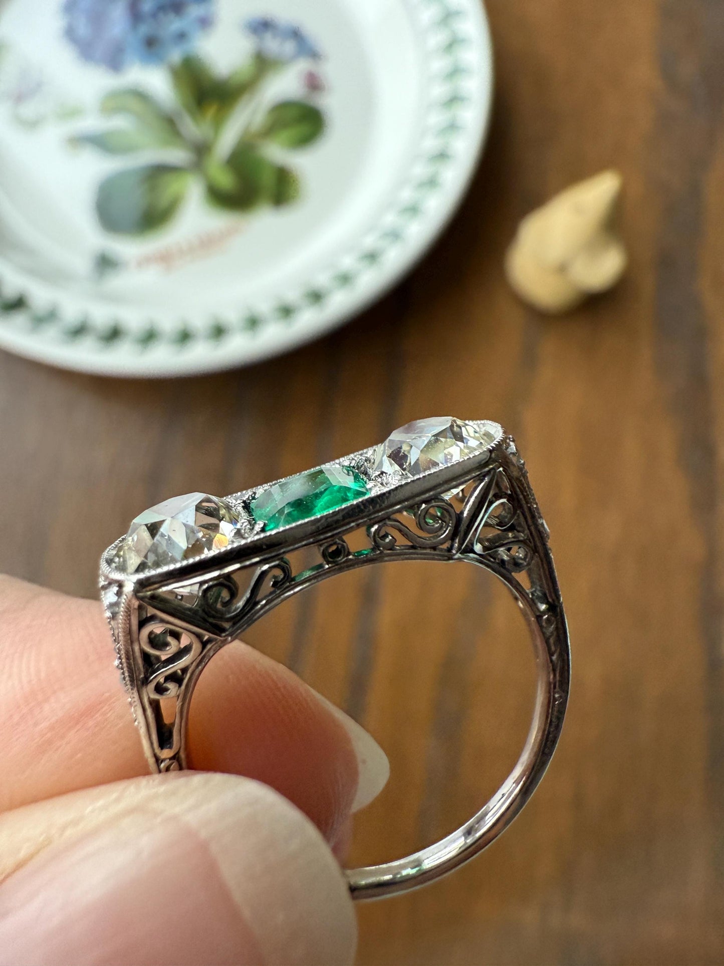 Special Antique Natural Emerald 2 Carats Old Mine Cut DIAMOND Three Stone Ring Boxed Platinum Green Art Deco Ornate Filigree Stacker