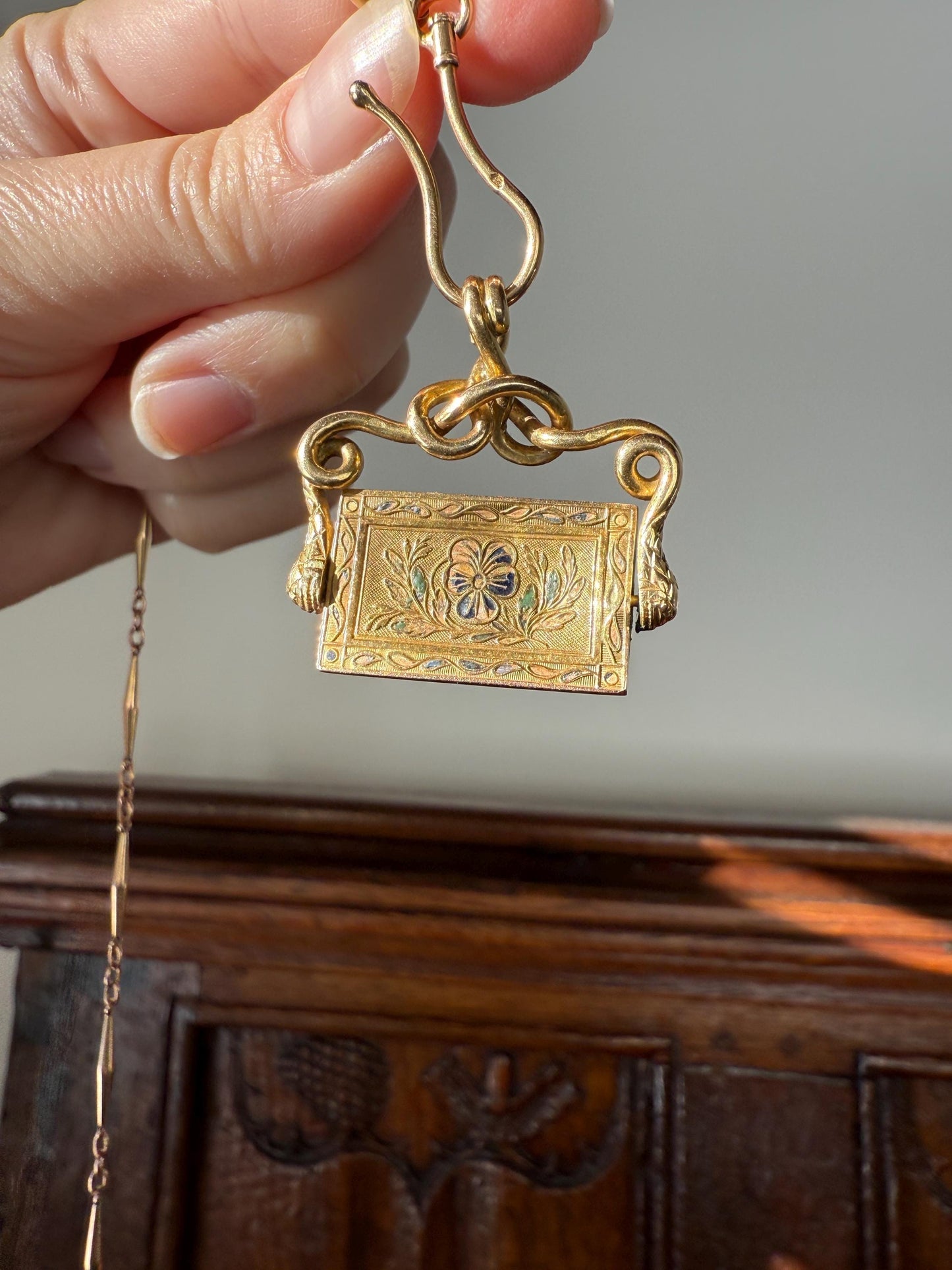 Antique SNAKE "Imitate the BIRDS" Floral Pansy Reversible Fob Pendant Heavy 7.3g 18k Gold French Traditional Enamel Coiled Two Heads