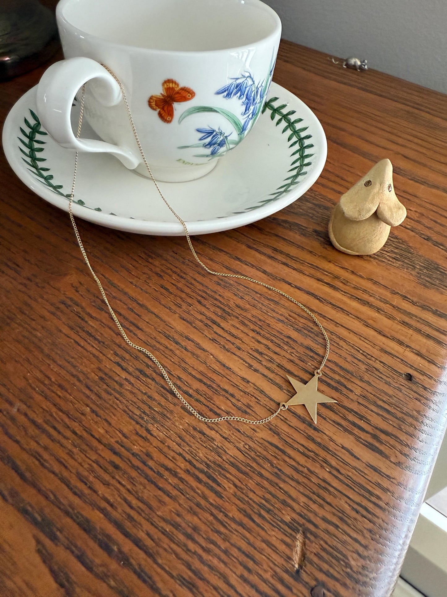 STAR Vintage 14k Gold Figural Necklace Celestial Pendant on Chain