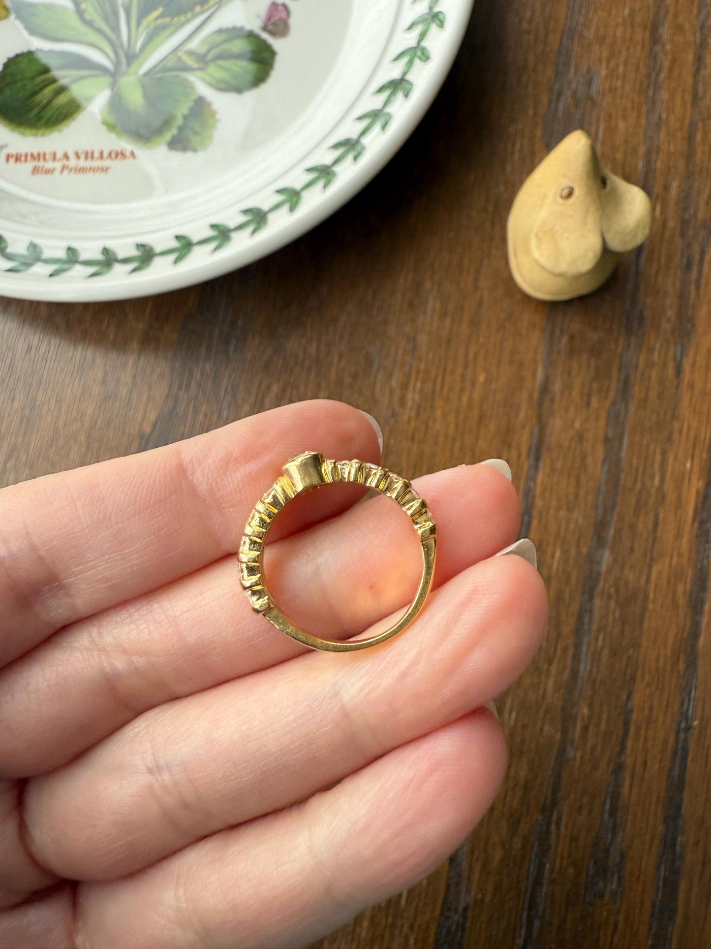 Vintage 18k Gold Diamond Bubble Band Stacker Ring Bezel Set with Accents Eleven Stone