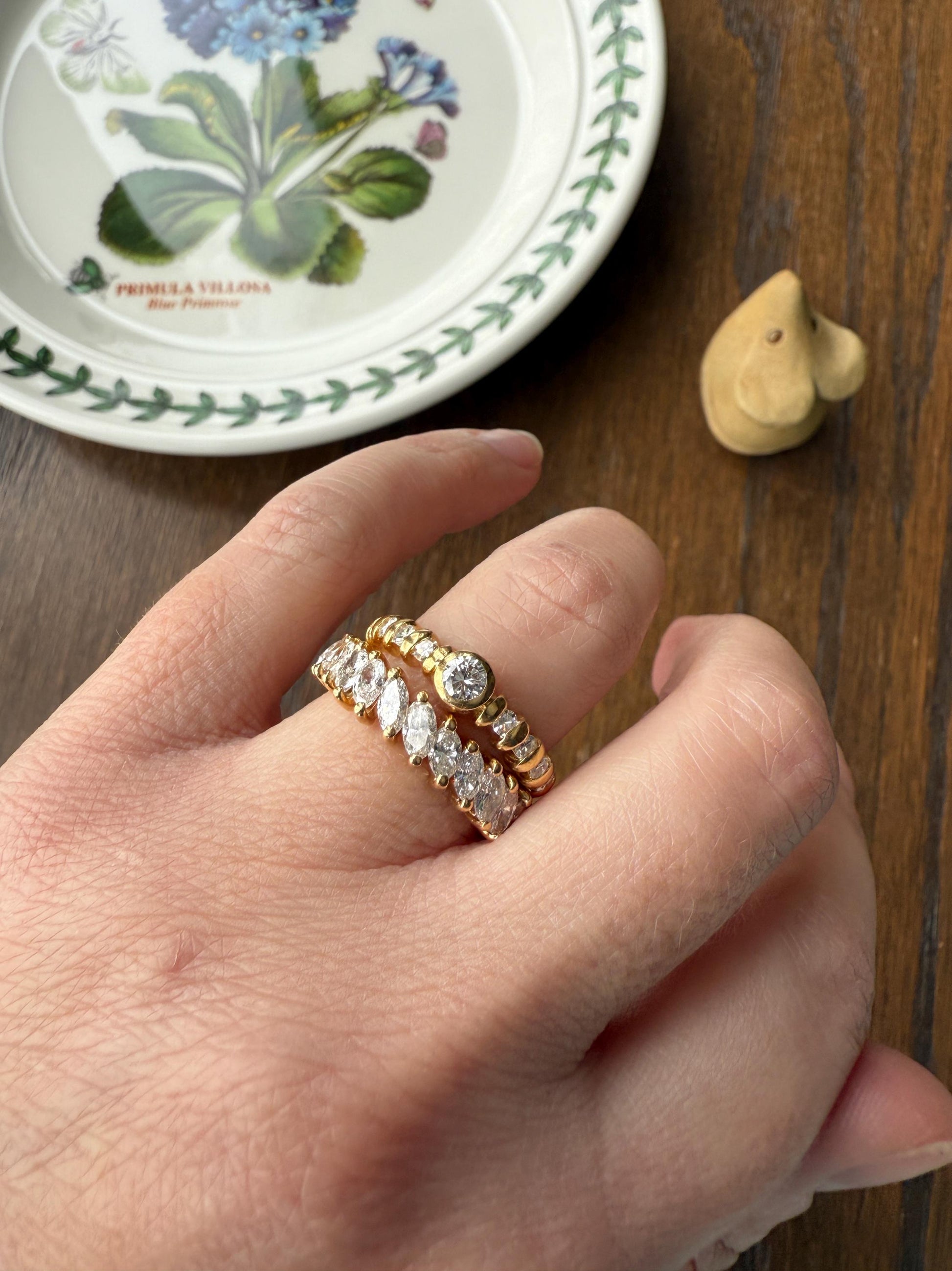 Vintage 18k Gold Diamond Bubble Band Stacker Ring Bezel Set with Accents Eleven Stone