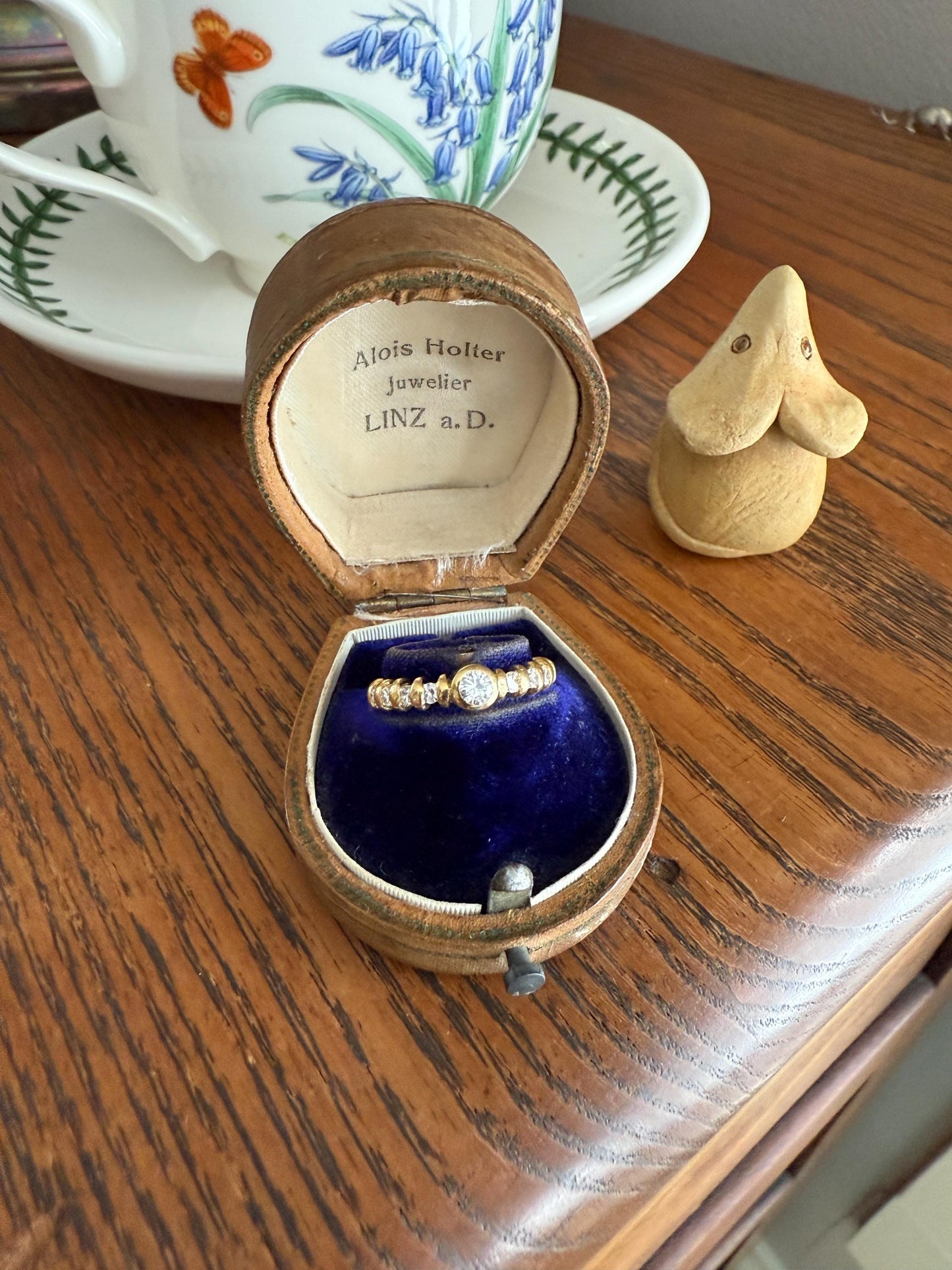 Vintage 18k Gold Diamond Bubble Band Stacker Ring Bezel Set with Accents Eleven Stone