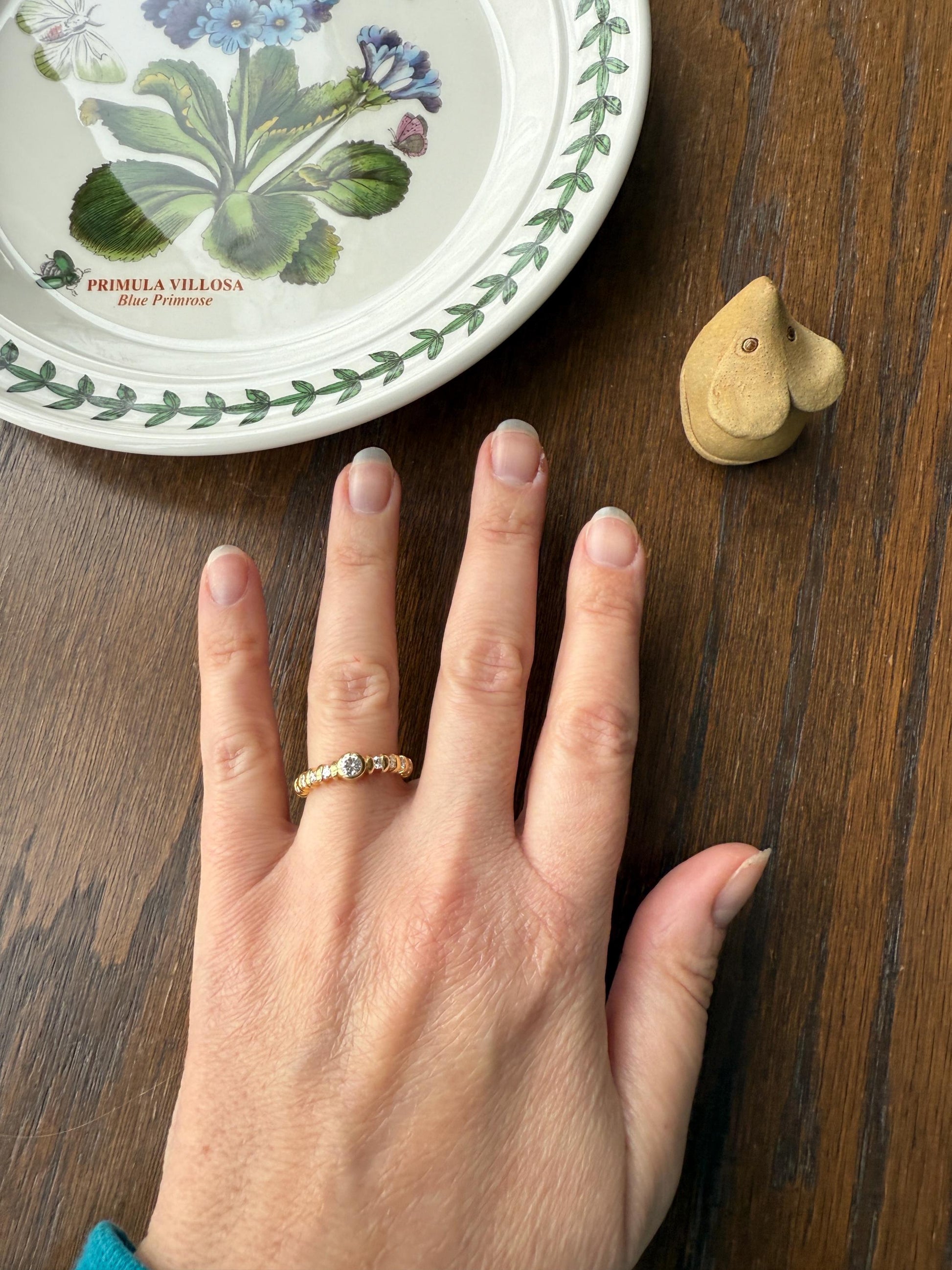 Vintage 18k Gold Diamond Bubble Band Stacker Ring Bezel Set with Accents Eleven Stone