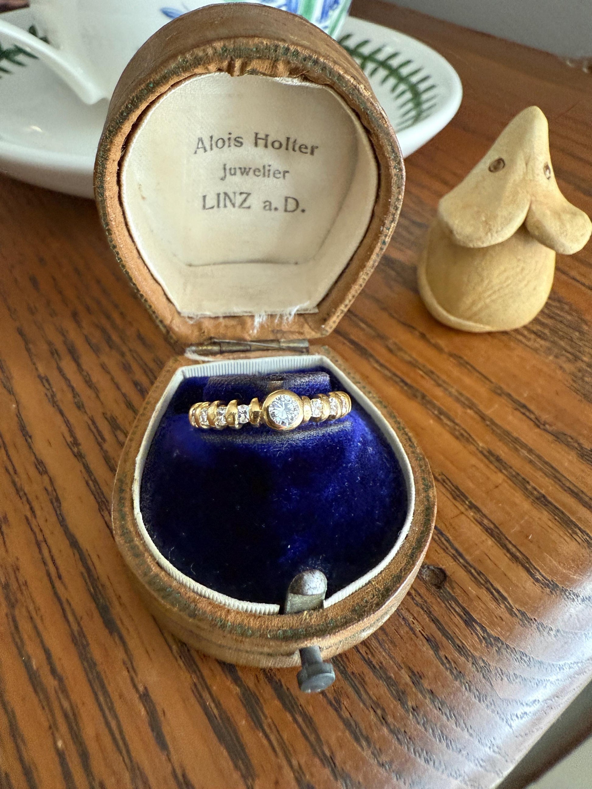 Vintage 18k Gold Diamond Bubble Band Stacker Ring Bezel Set with Accents Eleven Stone