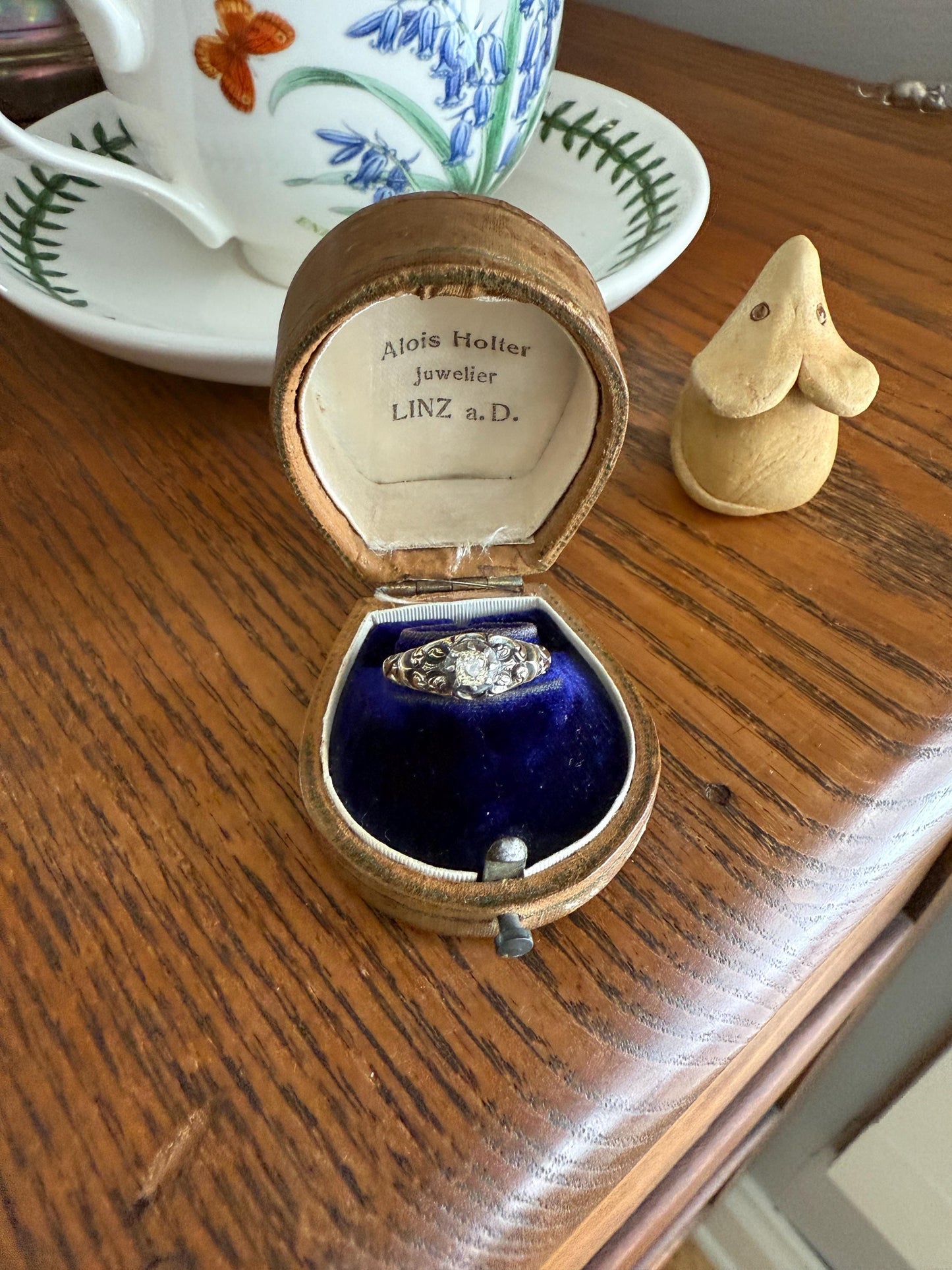 Antique Old Mine Cut DIAMOND Swirl Embossed Georgian ANTIQUE Ring Warm Pale Yellow Stone 14k Gold Silver Collet Band Stacker Solitaire Gift