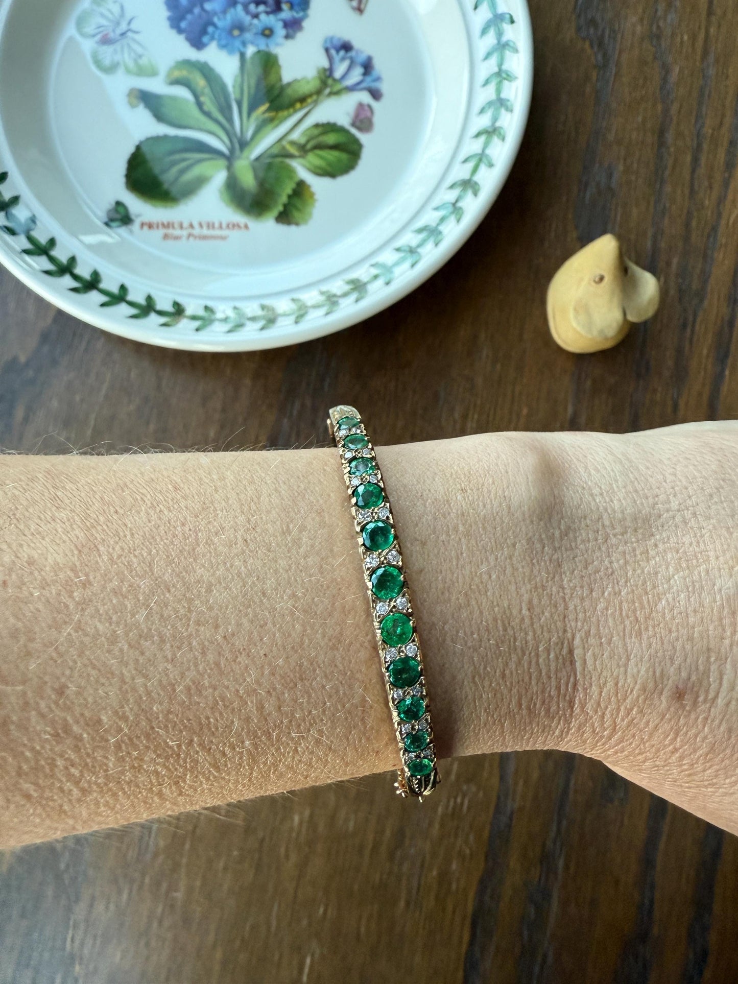Antique Green Natural EMERALD Single Cut Diamond Hinged Bangle Bracelet 9k Gold Victorian Edwardian Ornate Swirls Not 10k