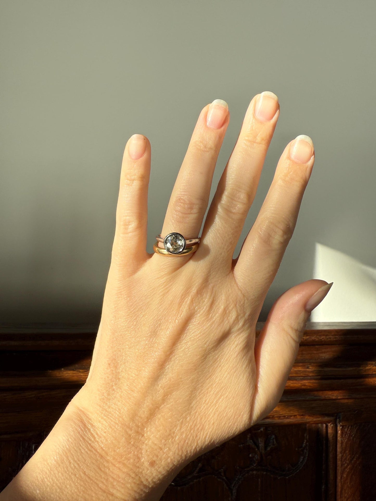 SPREADY Vintage 1.1 Carat Old Mine Cut DIAMOND Bezel Set Ring Art Deco Stacker Band 18k White Gold Solitaire Geometric Engagement