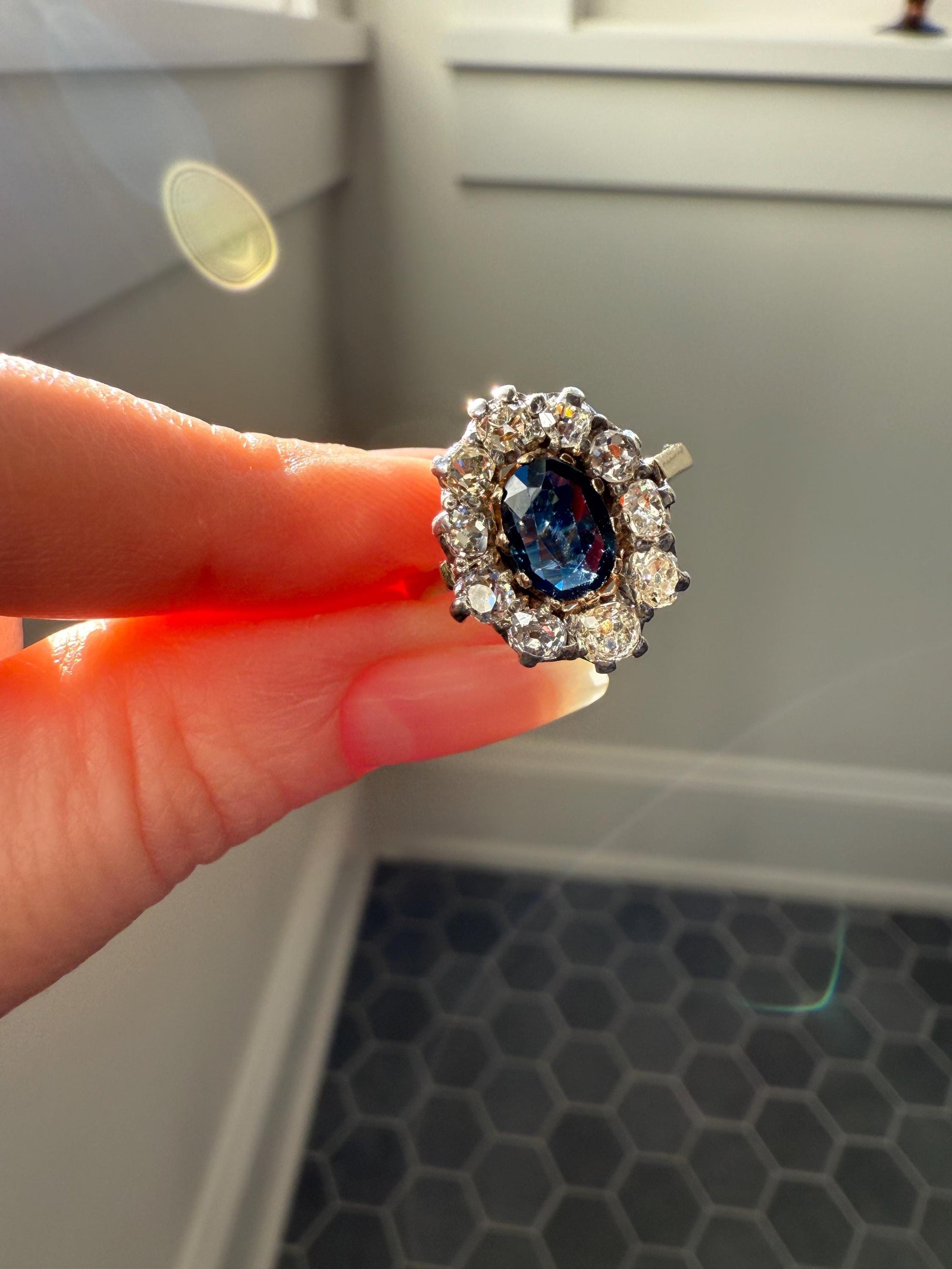 Vintage Natural SAPPHIRE Blue Antique 1.25 Carat Tdw Old Mine Cut DIAMOND Chunky Halo Ring 18k Gold 1.25Ctw OMC