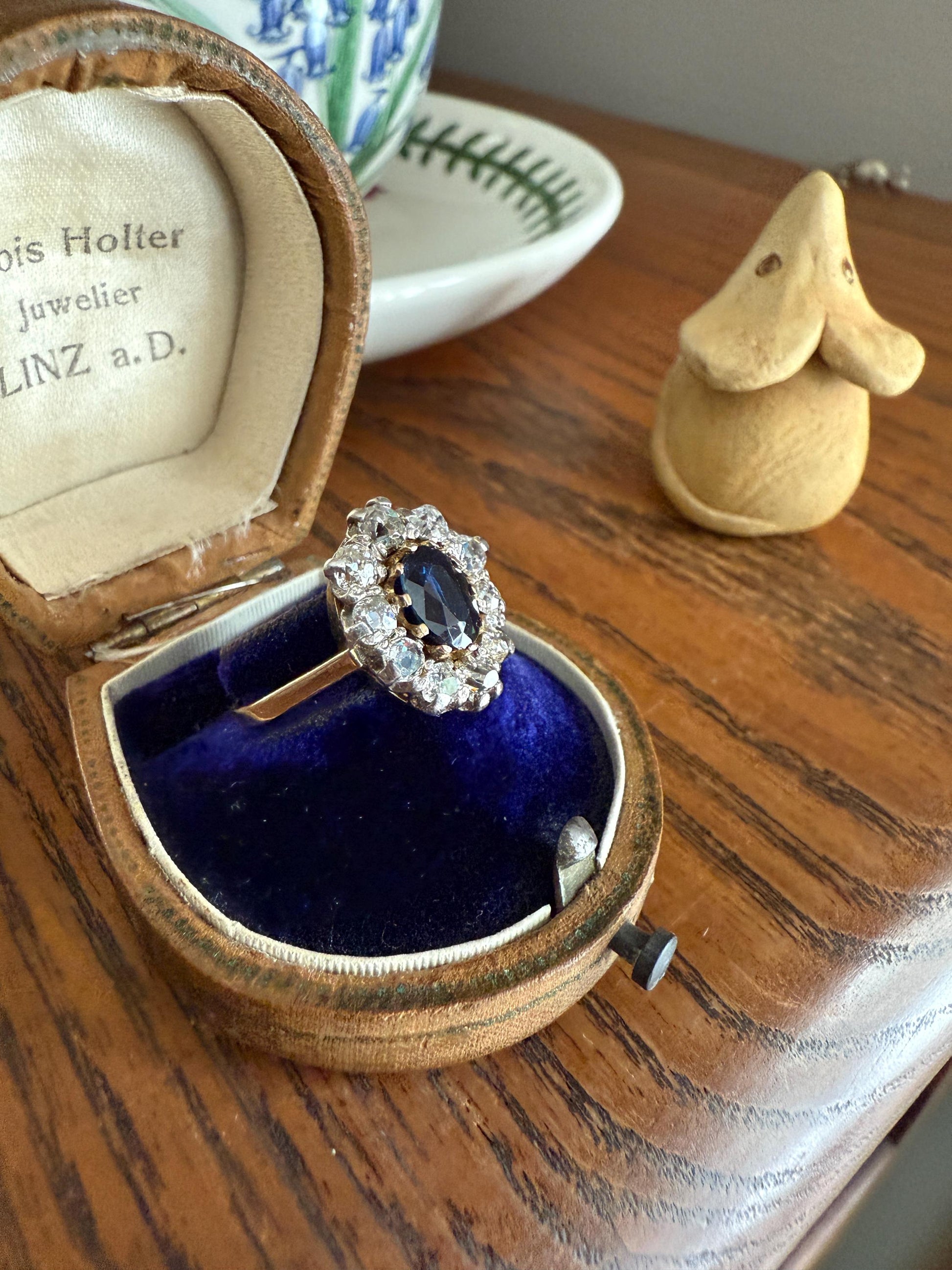 Vintage Natural SAPPHIRE Blue Antique 1.25 Carat Tdw Old Mine Cut DIAMOND Chunky Halo Ring 18k Gold 1.25Ctw OMC