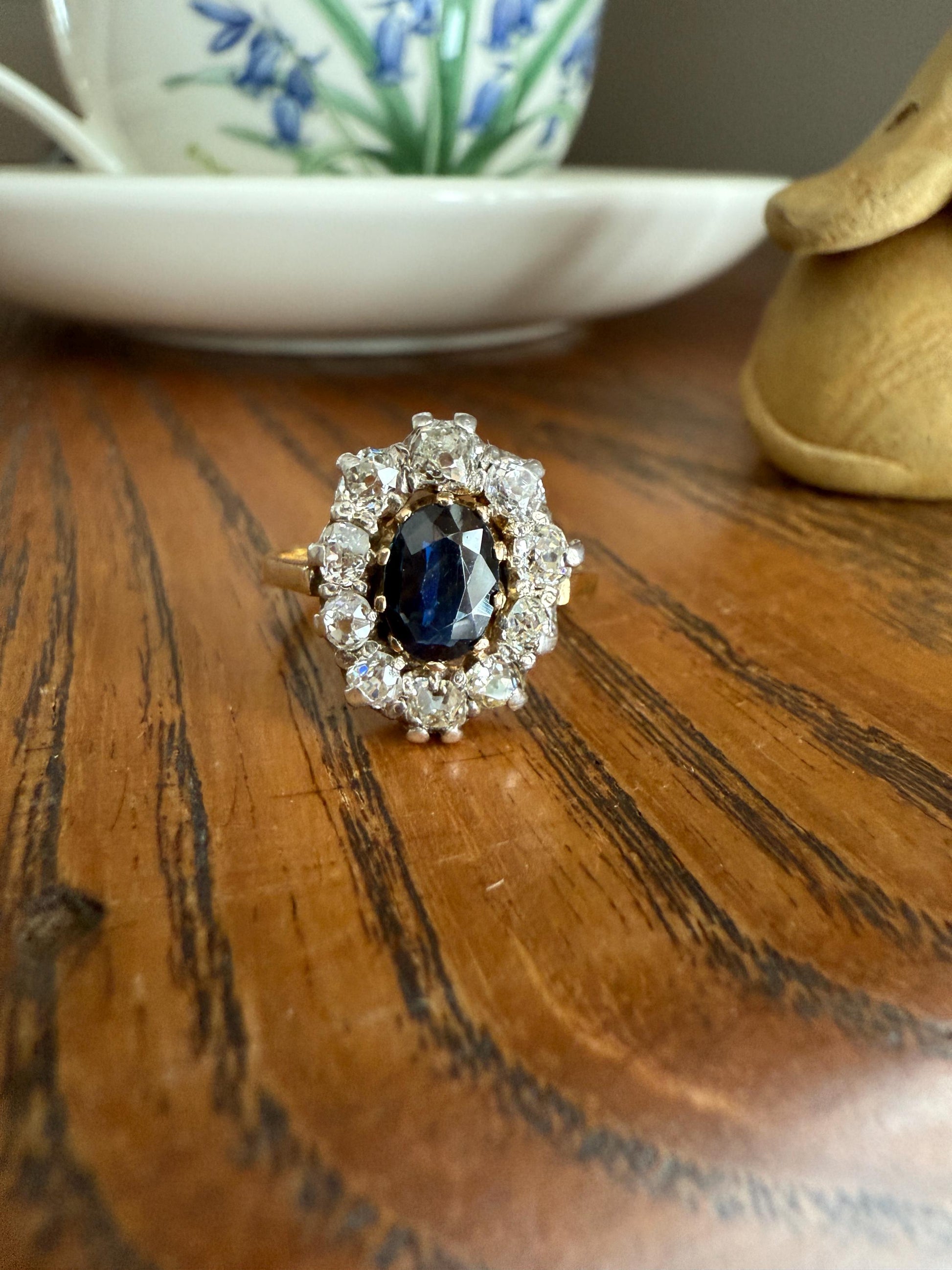 Vintage Natural SAPPHIRE Blue Antique 1.25 Carat Tdw Old Mine Cut DIAMOND Chunky Halo Ring 18k Gold 1.25Ctw OMC