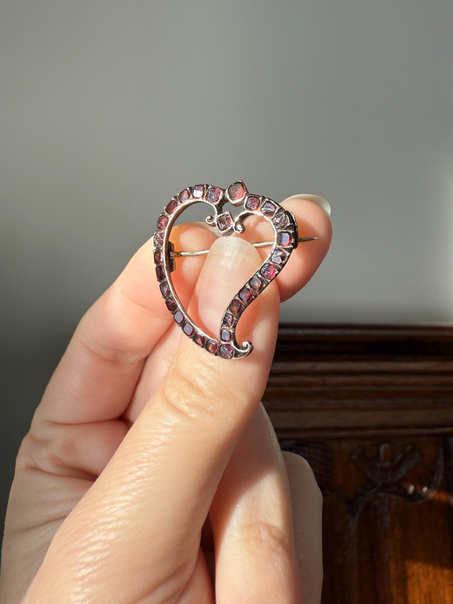 Georgian Antique Crowned WITCH'S HEART Flat Cut Garnet Figural 9k Gold Brooch Pendant Charm Holder Extender Connector Romantic Gift