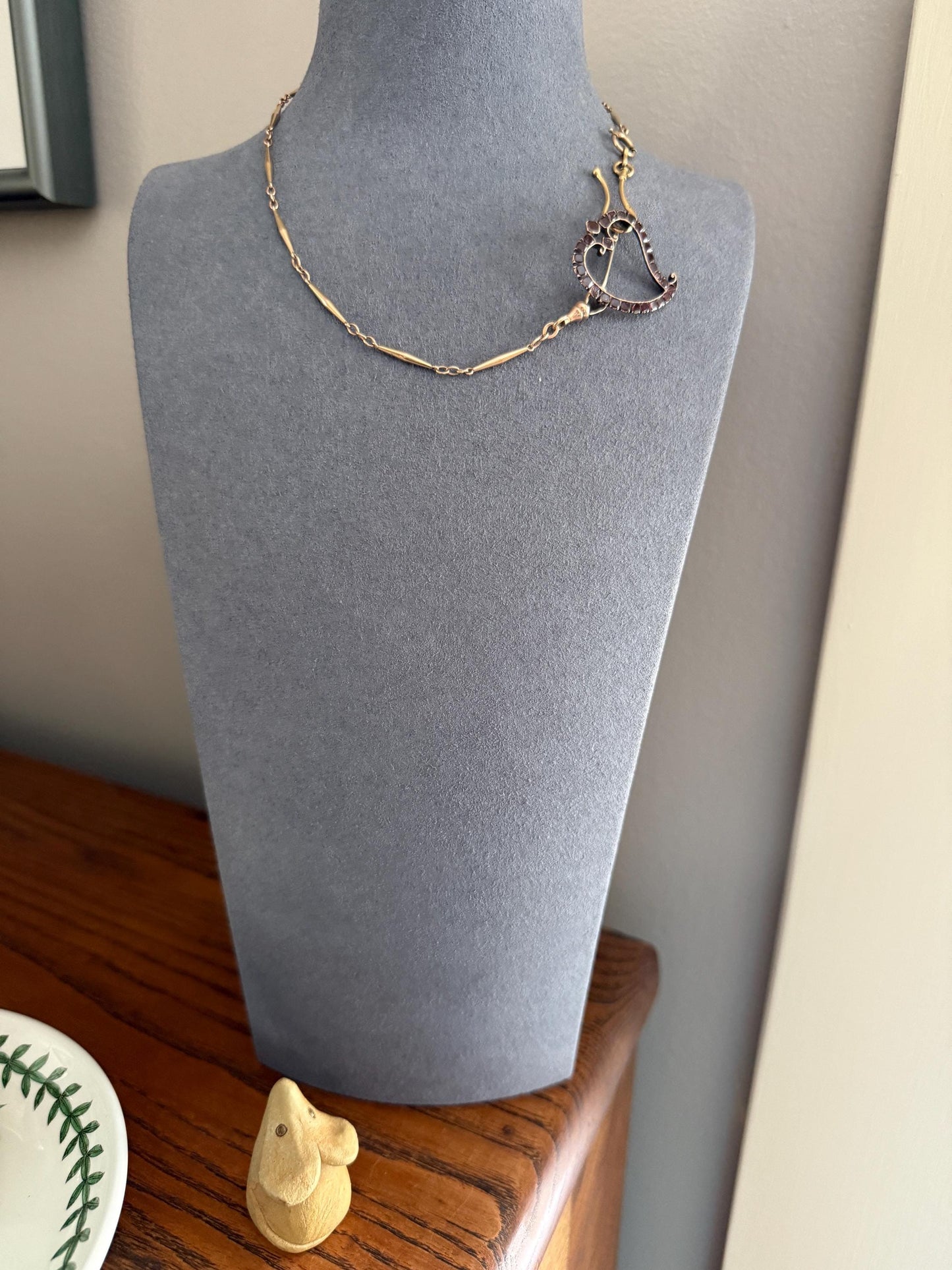 Georgian Antique Crowned WITCH'S HEART Flat Cut Garnet Figural 9k Gold Brooch Pendant Charm Holder Extender Connector Romantic Gift