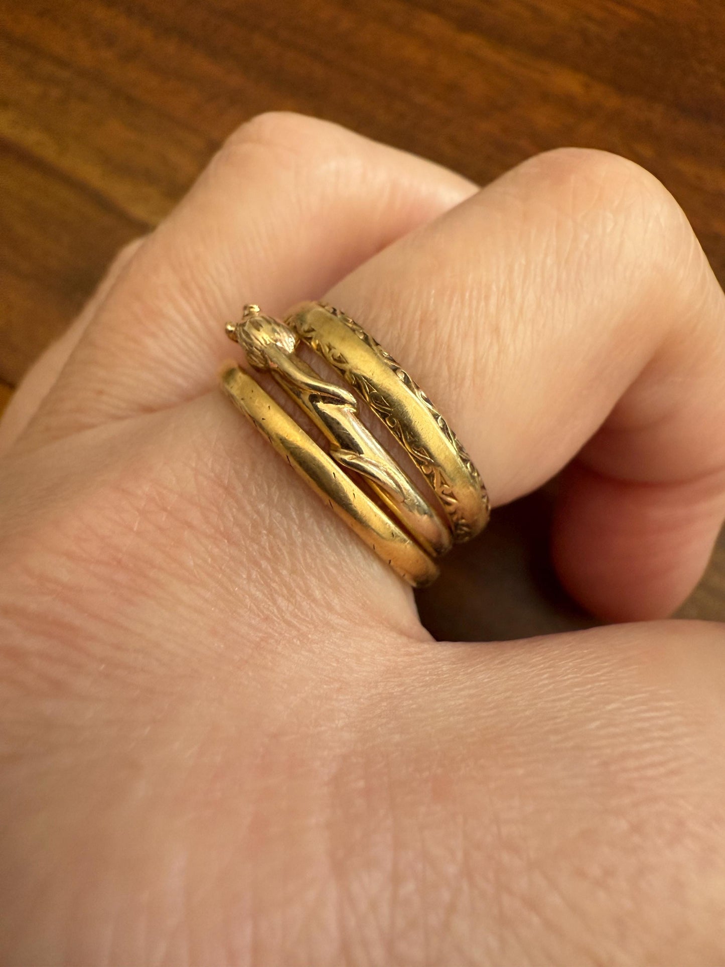 Victorian Engraved Antique Wedding Band Vertical Edge Engraving Flat Side Ornate Swirl Stacker 18k Gold Solid Ring