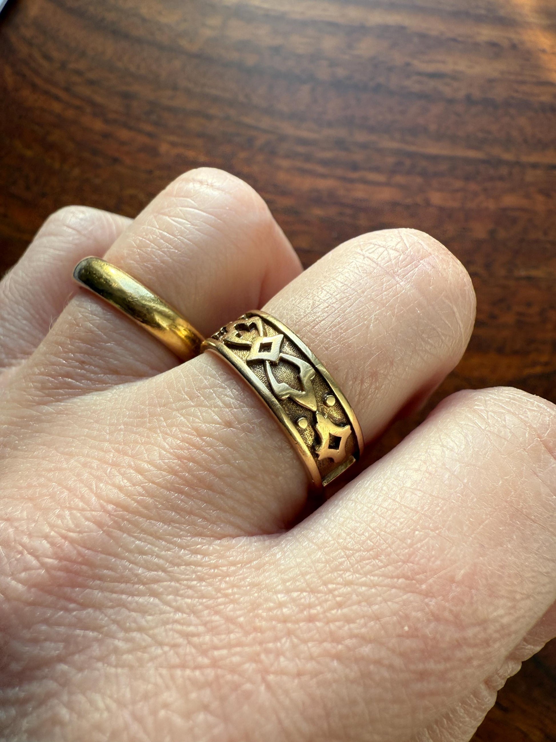 Wish My Name Was ROBERT Antique DATED 1909 French Edwardian 14k Gold Solid Ornate Eternity 3D Monogram Cigar Band Name Ring