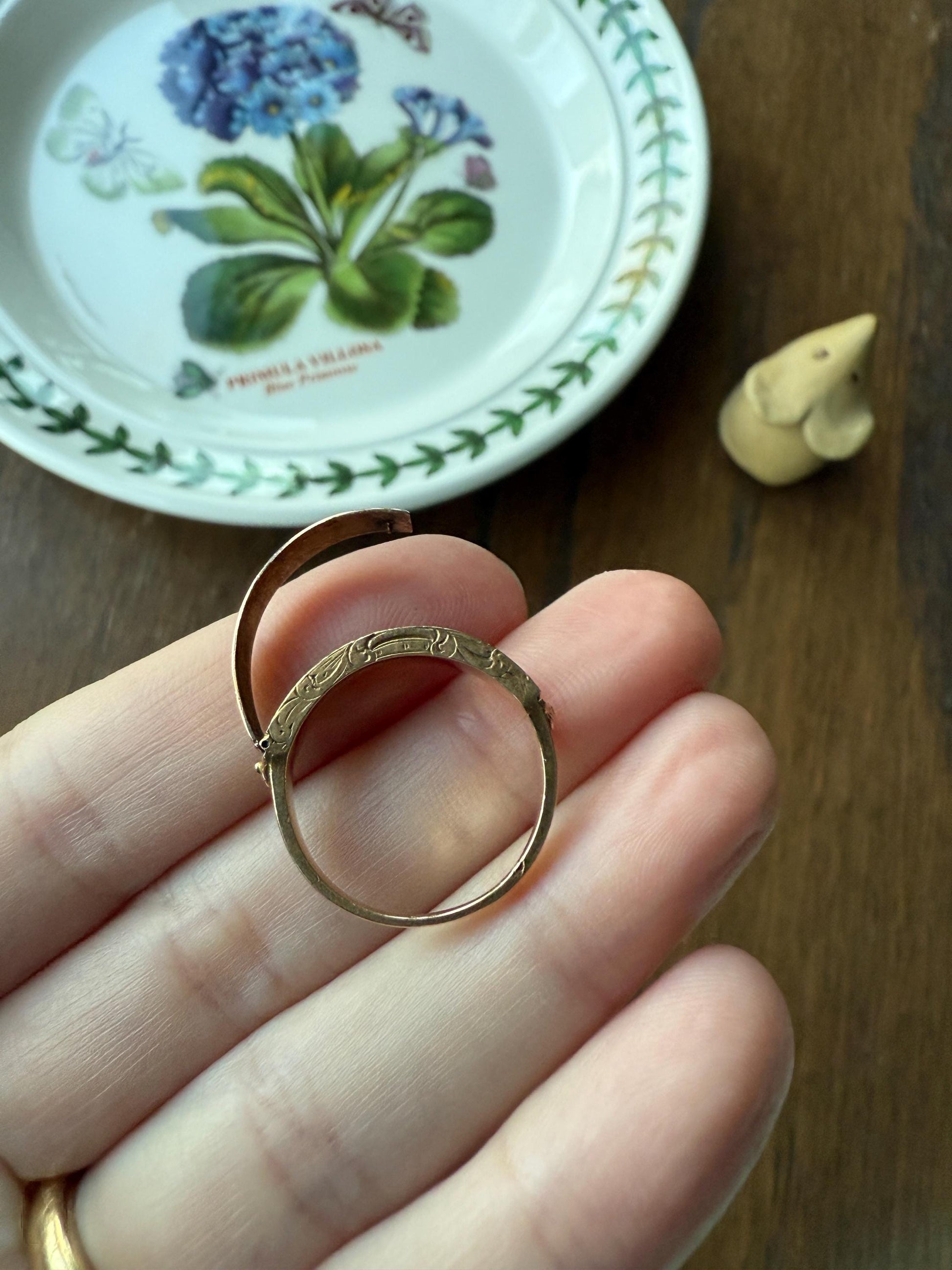 LOCKET RING 14k Gold Victorian Engraved Antique Opening Stacker Band Ornate Enamel Secret Hidden Compartment