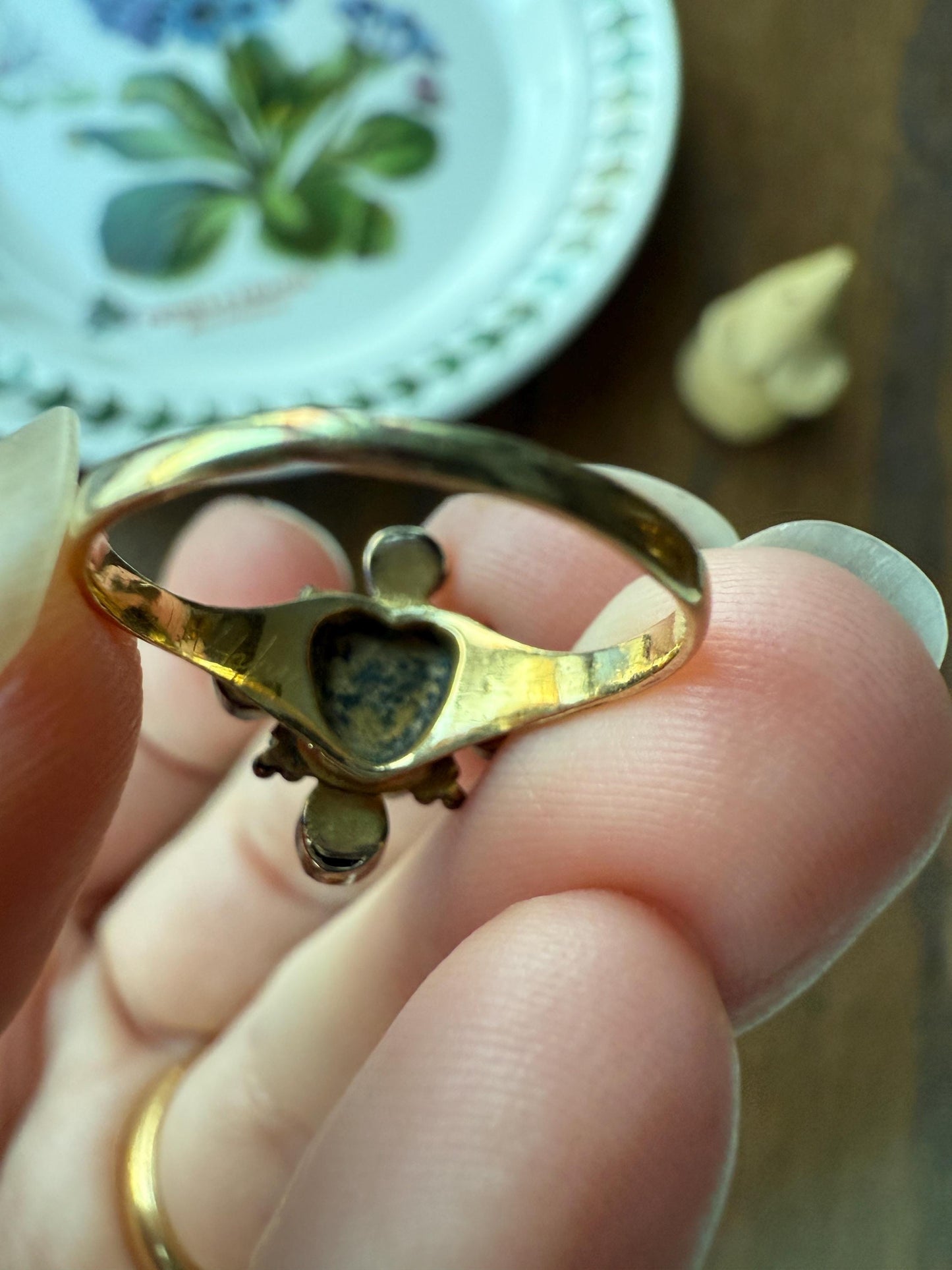 Antique Old Cut GARNET Pale Yellow Rivet Halo Cruciform HEART Locket Back Antique Ring 18k Gold Georgian Victorian
