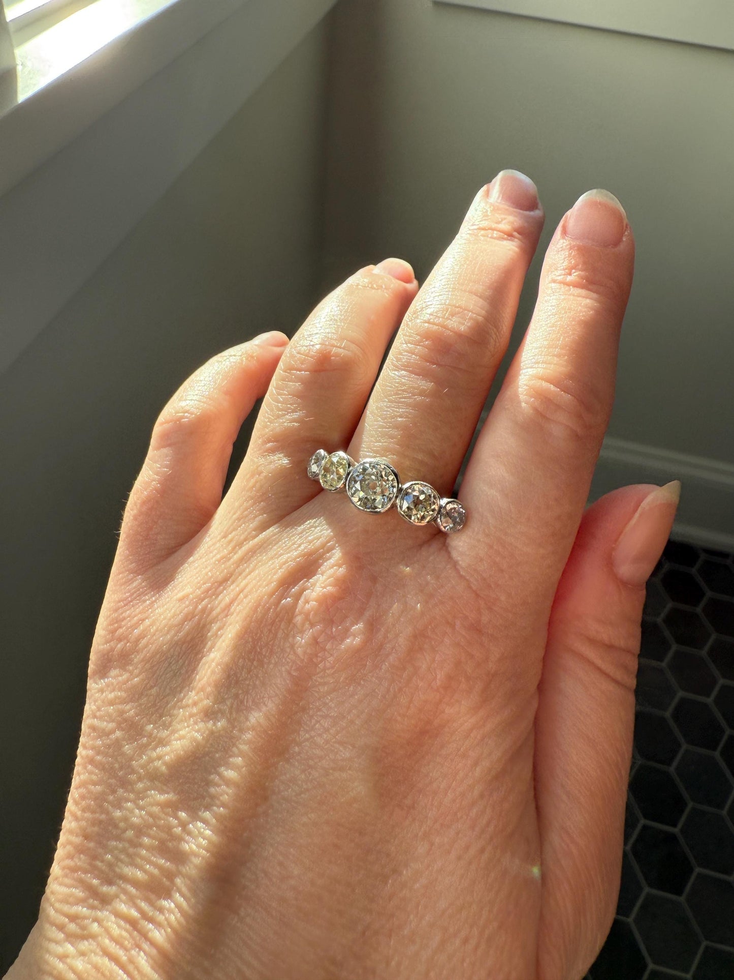Large Antique 3 CARATS Old Mine Cut DIAMOND Five Stone Stacker Band Bezel Set Edwardian 18k Gold Big Finger Size 3Ctw OMC