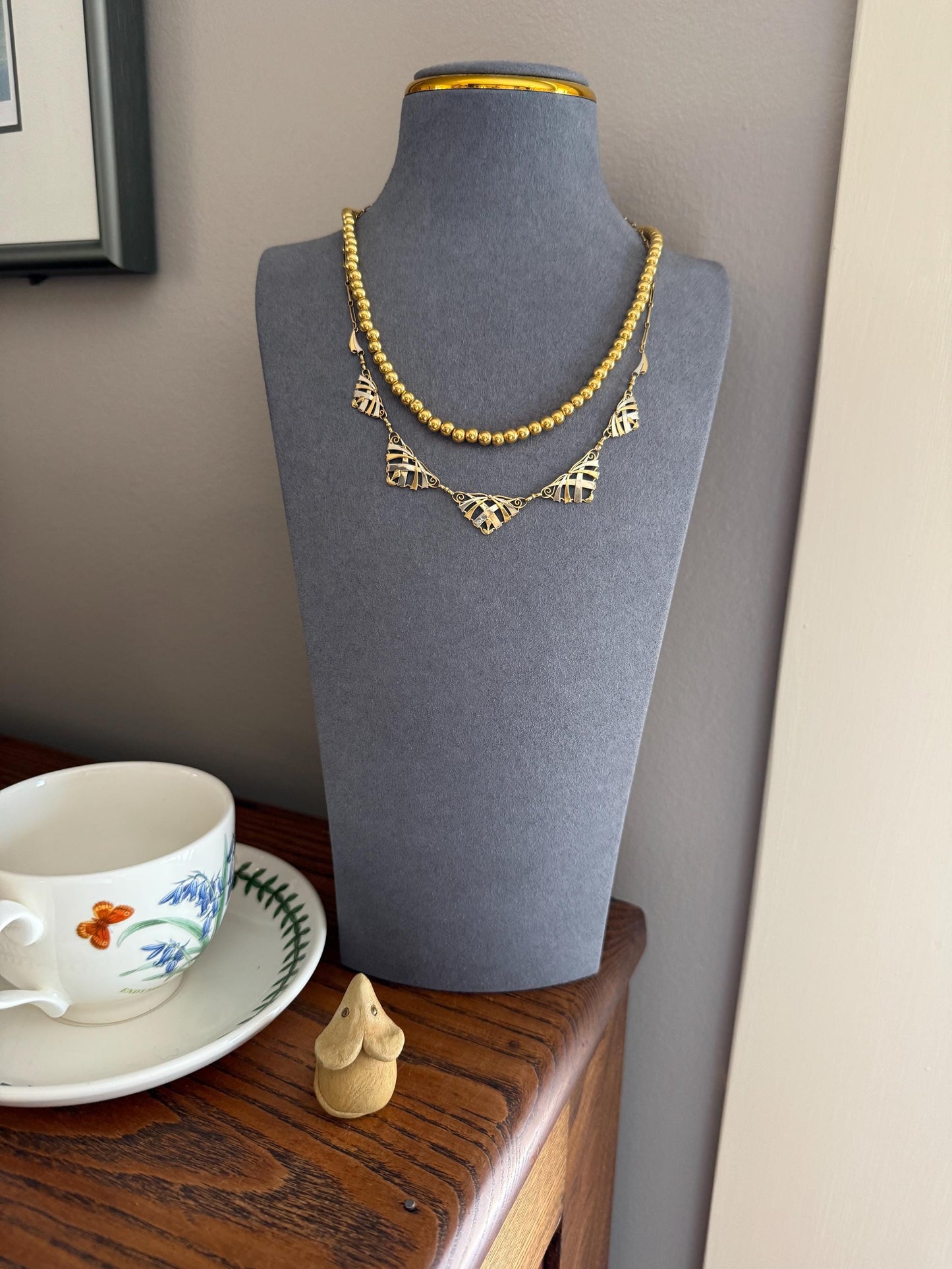 French Art Deco Antique 7.5g 18k Gold Two Tone Necklace Drapery Paperclip Chain Collar Fan Panels Pendants Figural Geometric Fanned Swirl