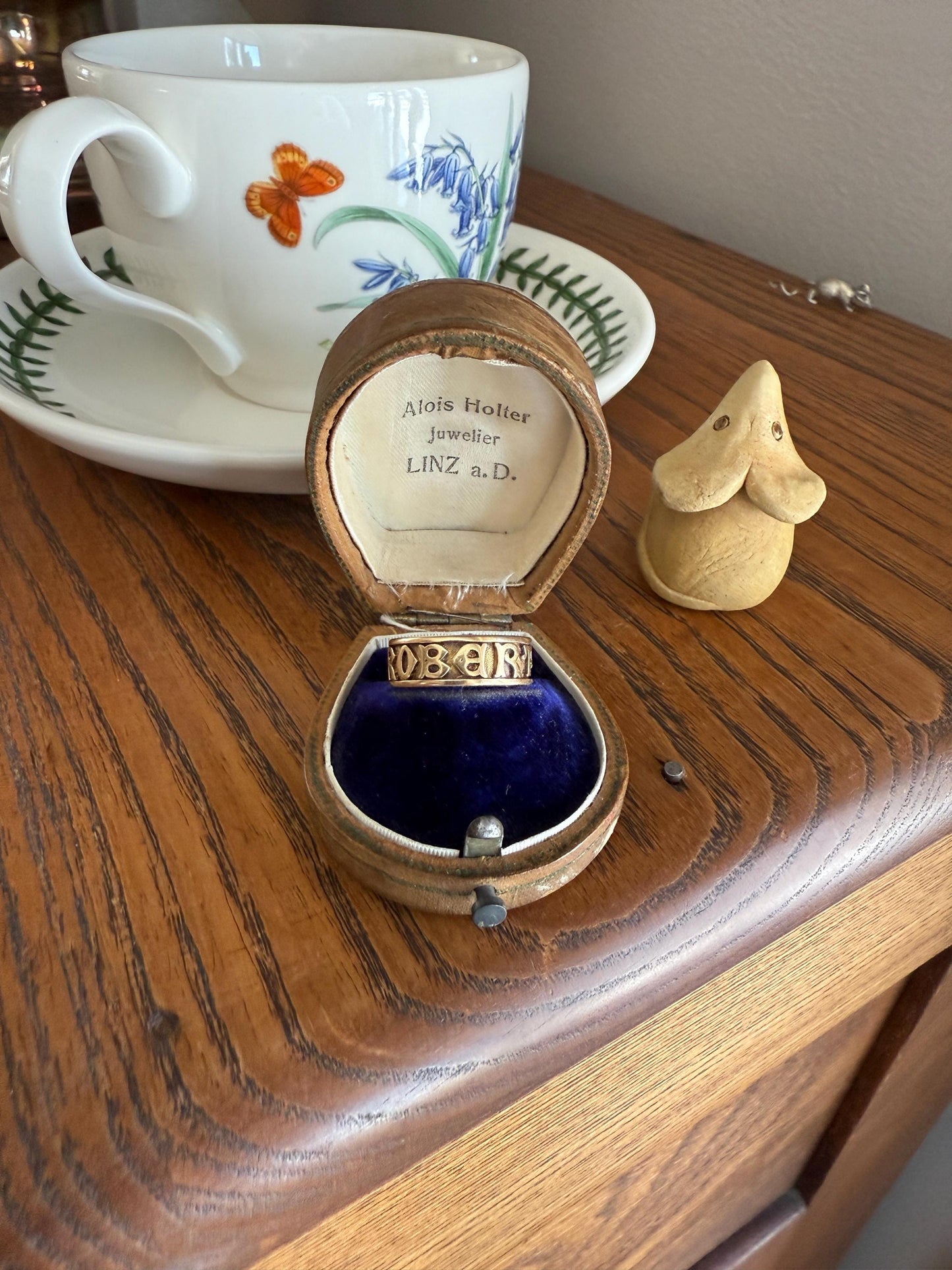 Wish My Name Was ROBERT Antique DATED 1909 French Edwardian 14k Gold Solid Ornate Eternity 3D Monogram Cigar Band Name Ring