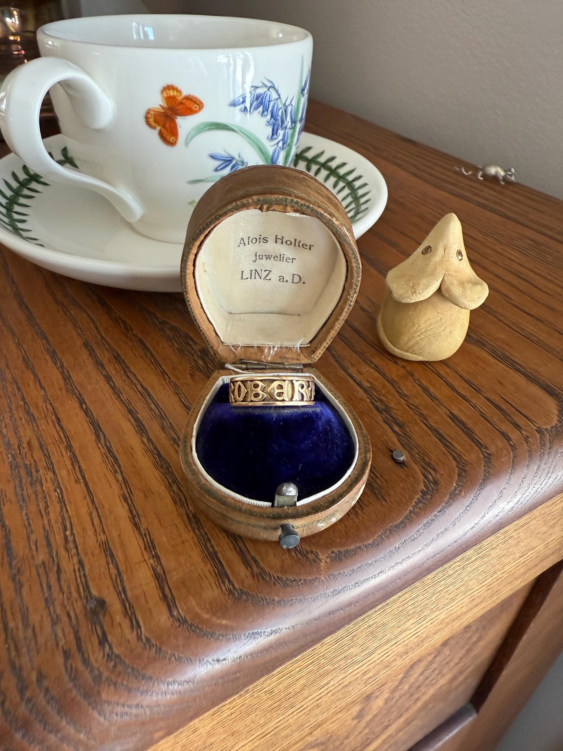 Wish My Name Was ROBERT Antique DATED 1909 French Edwardian 14k Gold Solid Ornate Eternity 3D Monogram Cigar Band Name Ring