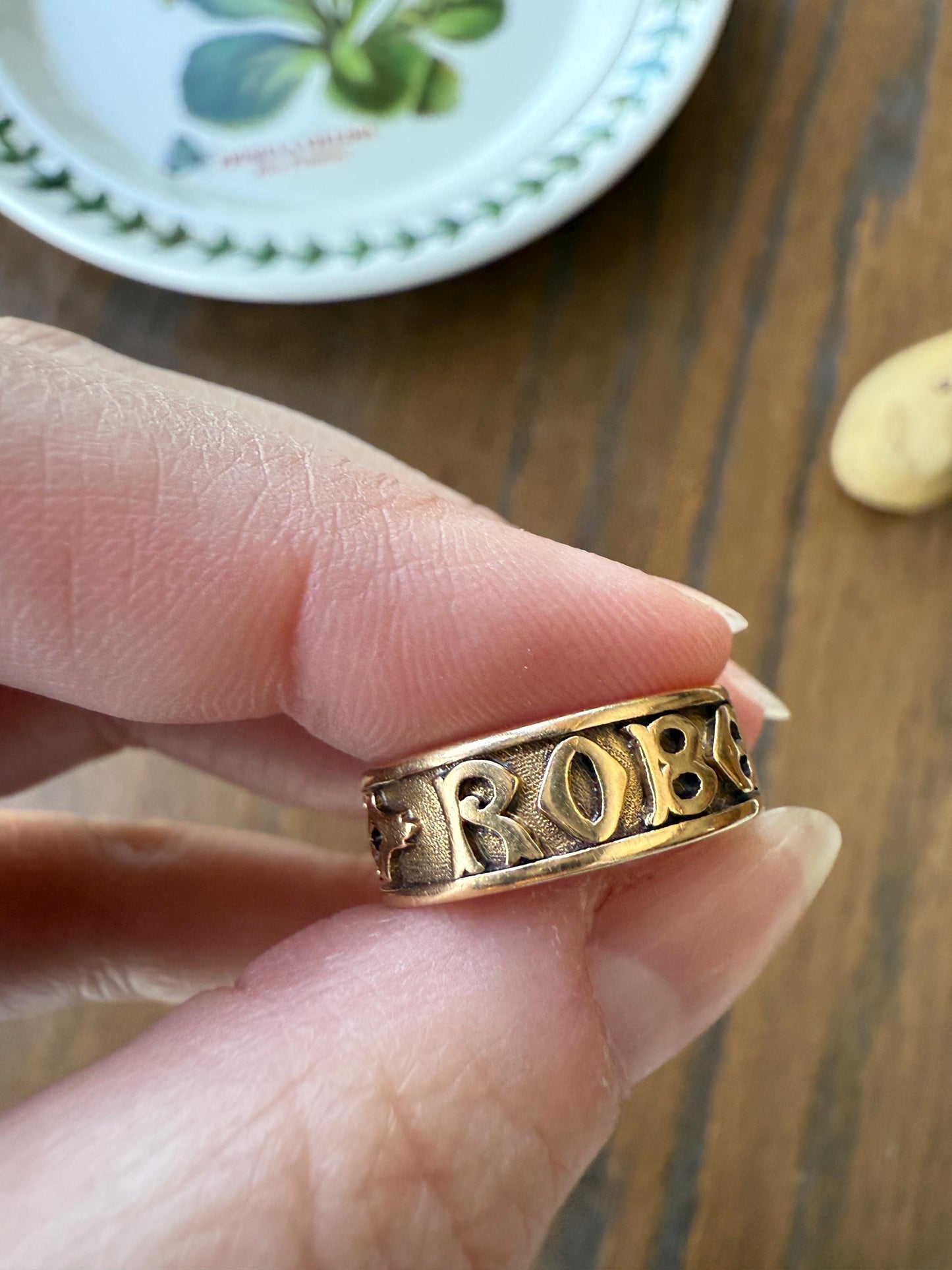 Wish My Name Was ROBERT Antique DATED 1909 French Edwardian 14k Gold Solid Ornate Eternity 3D Monogram Cigar Band Name Ring