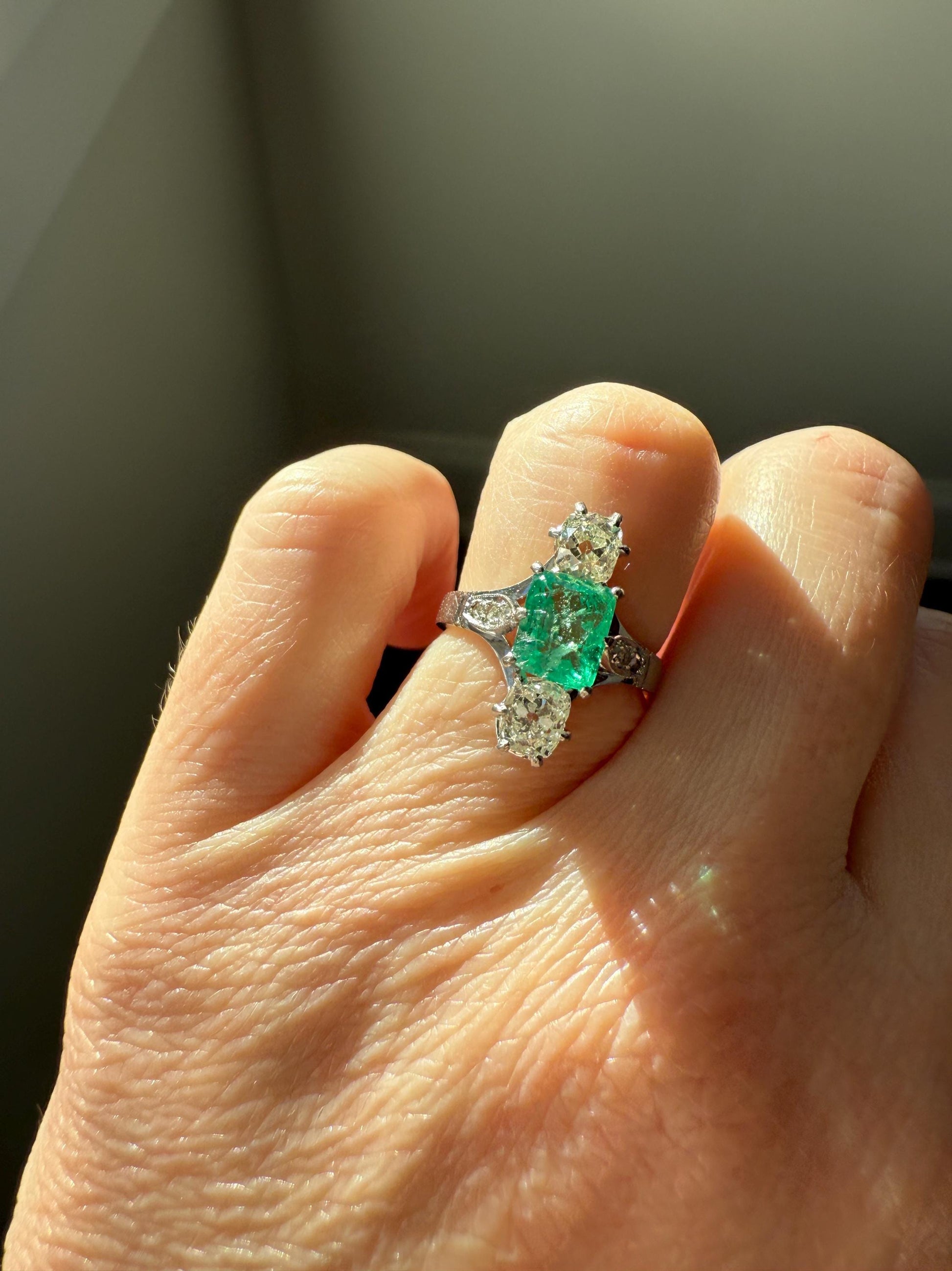 Art Deco Natural EMERALD 1 Carat Tdw Old Mine Cut DIAMOND Chunky Green Three Stone Ring Platinum & 18k White Gold French Geometric Pinky