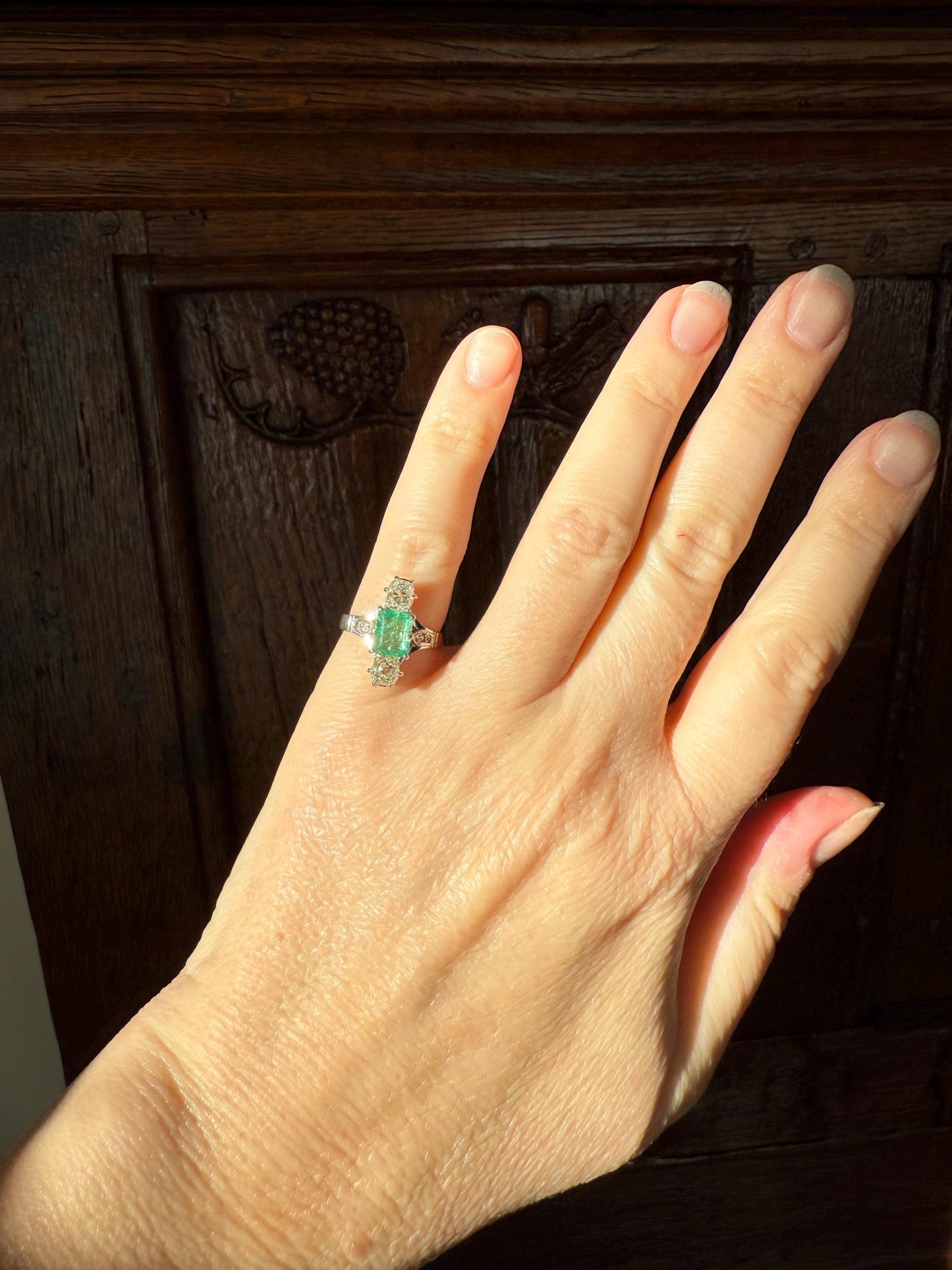 Art Deco Natural EMERALD 1 Carat Tdw Old Mine Cut DIAMOND Chunky Green Three Stone Ring Platinum & 18k White Gold French Geometric Pinky