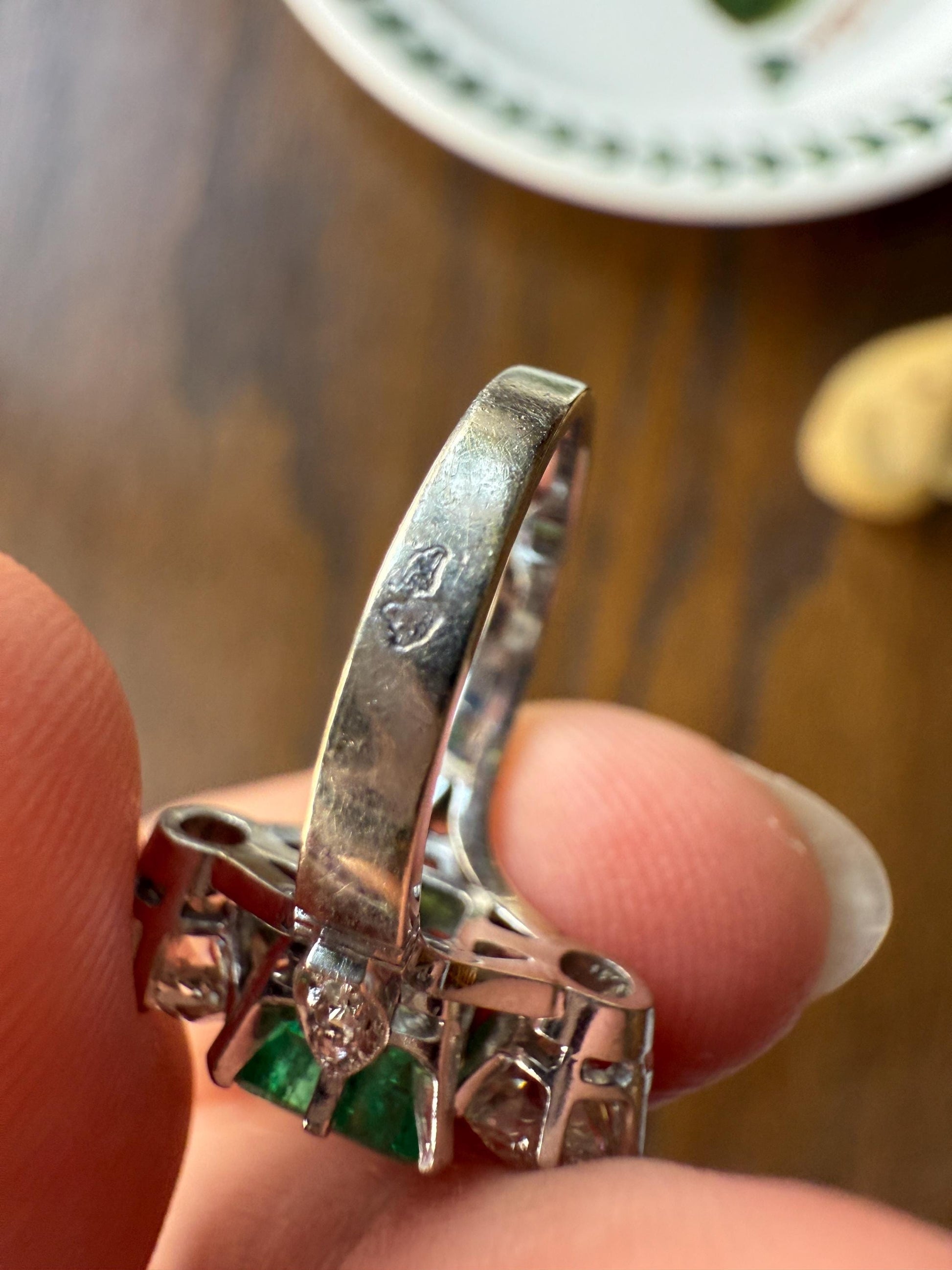 Art Deco Natural EMERALD 1 Carat Tdw Old Mine Cut DIAMOND Chunky Green Three Stone Ring Platinum & 18k White Gold French Geometric Pinky